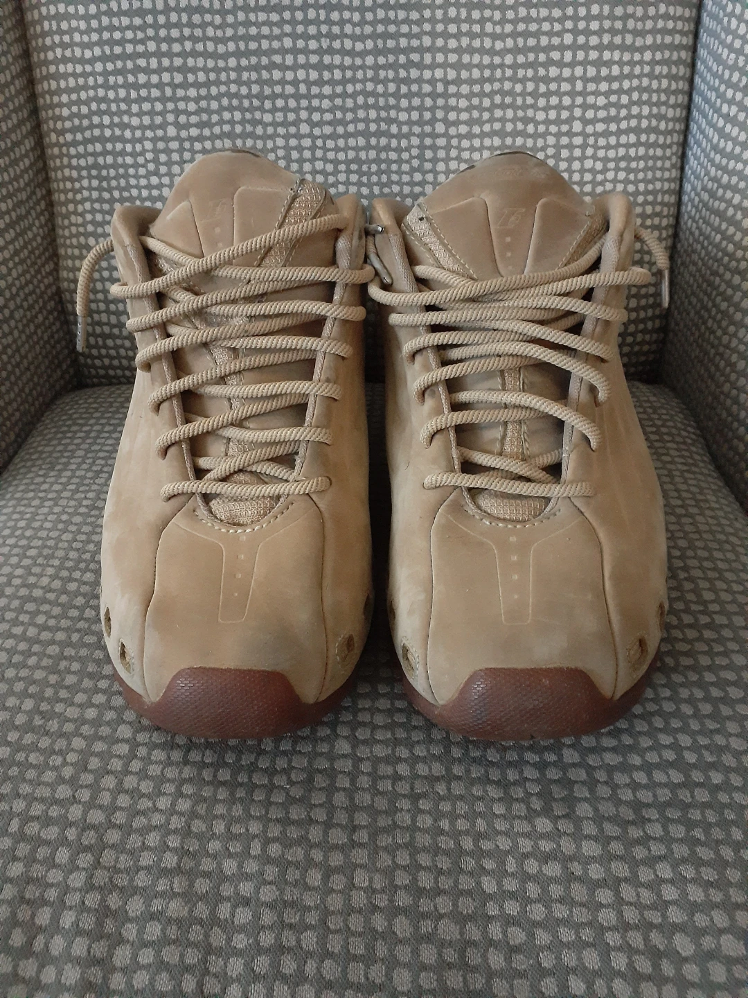 Reebok Allen Iverson Tan Basketball Shoes Vintage Y2K Size US10 - photo 3