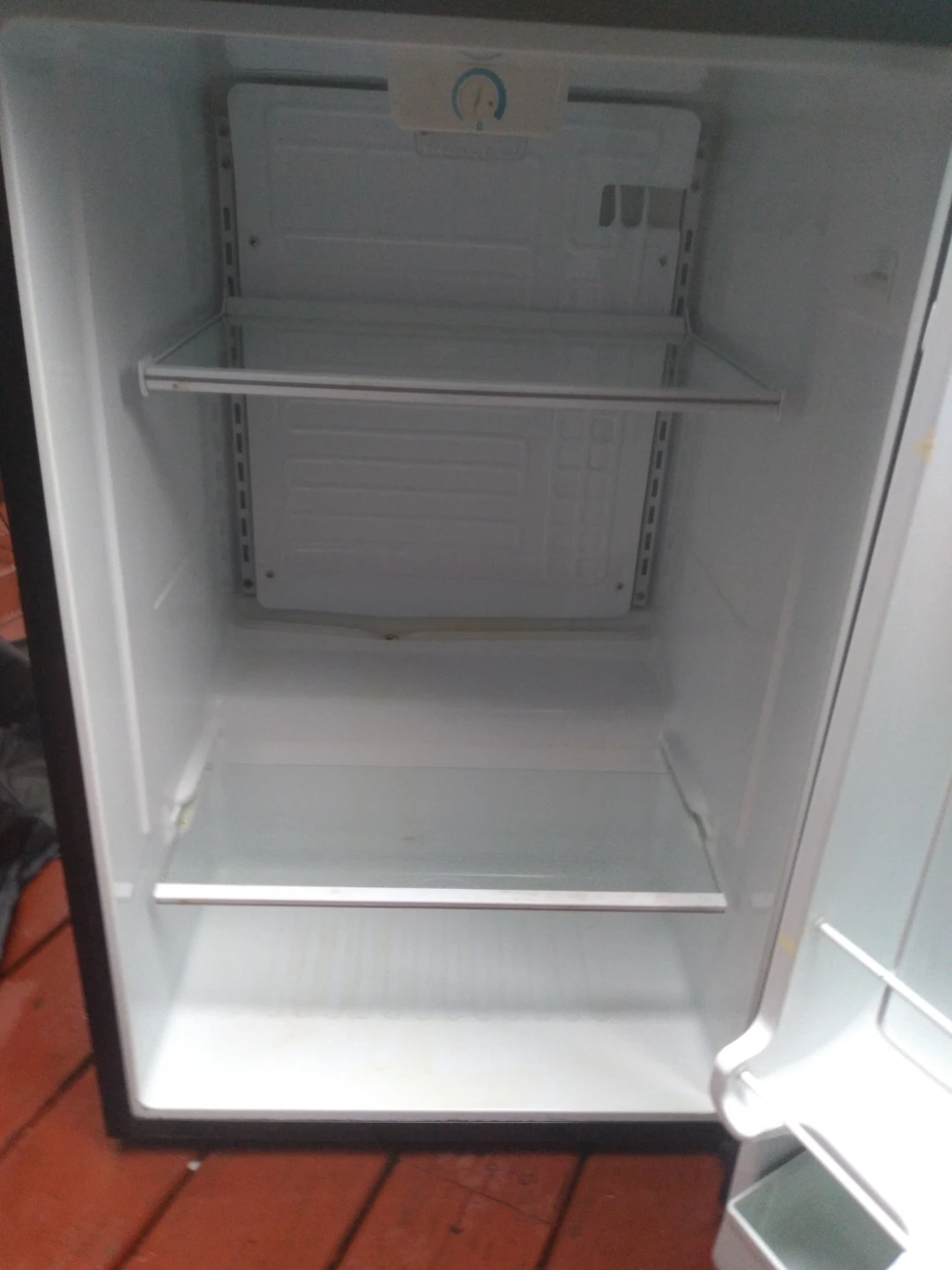 Danby Black Compact Refrigerator - photo 3