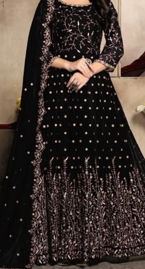 Black and gold embroidered Anarkali dress - photo 2