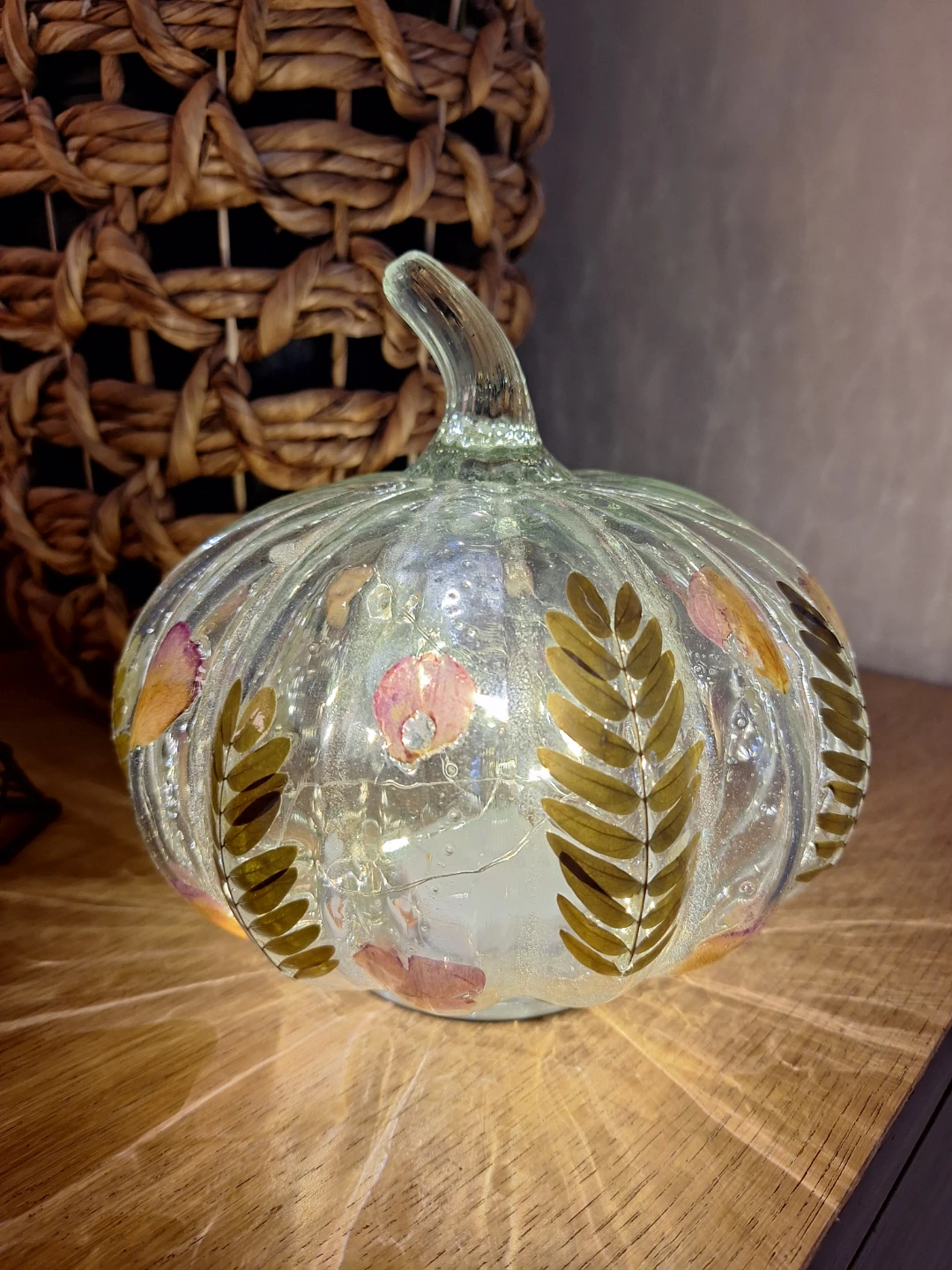 Glass Pumpkin Decoration with Embedded Leaves and Light - photo 4