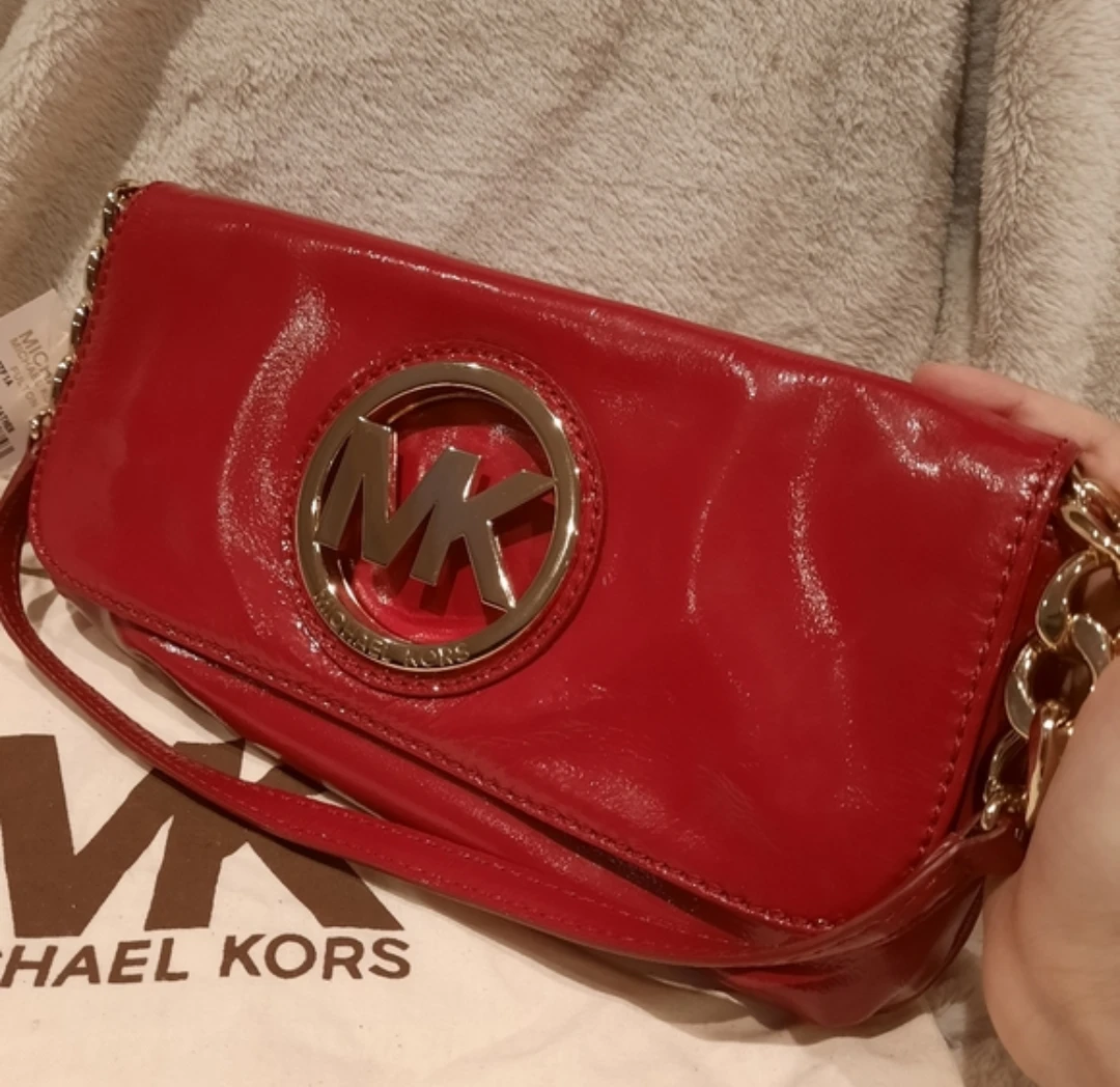 Michael Kors Red Patent Clutch Bag - photo 4