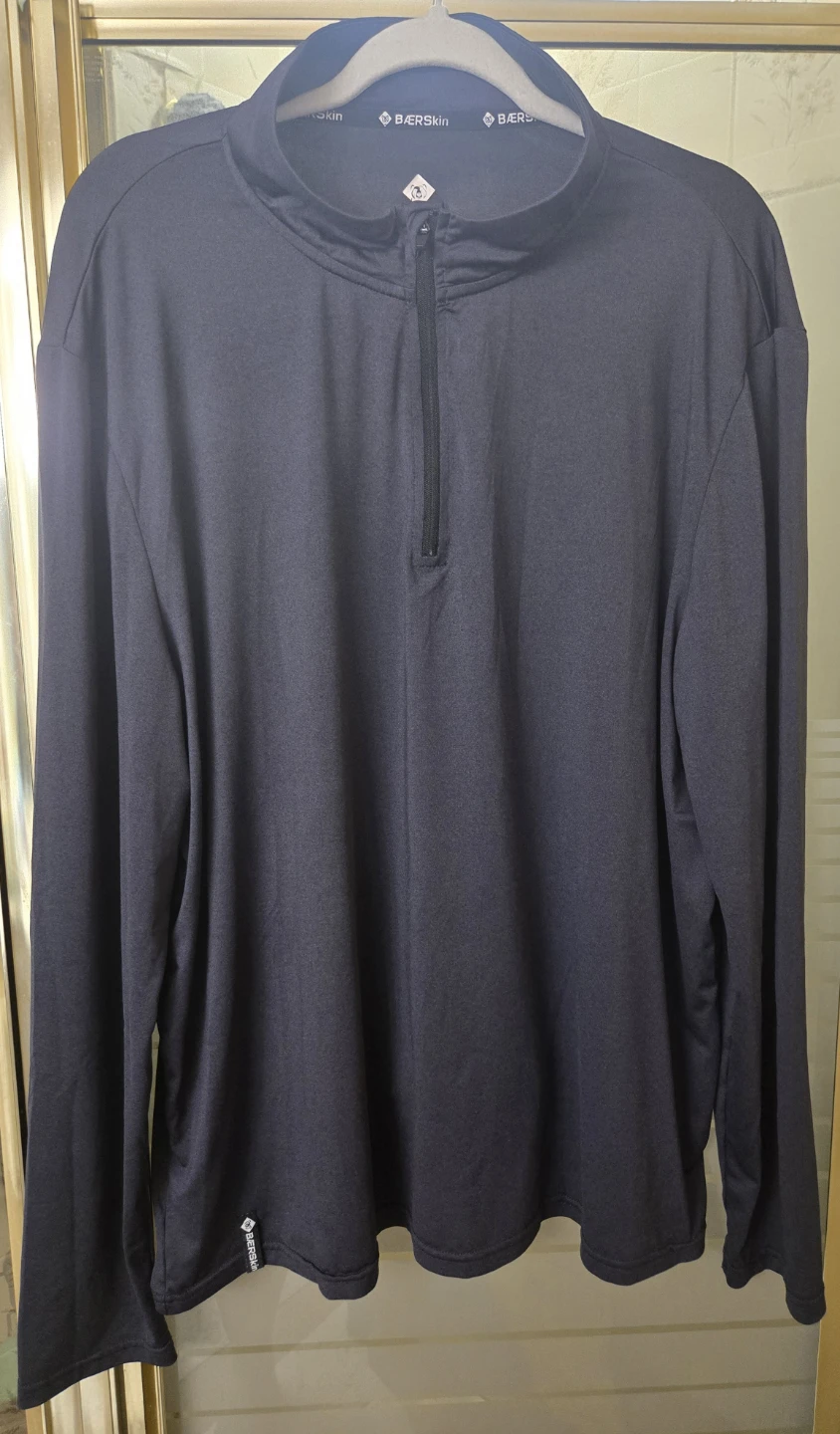 Men's Moisture Wicking Long Sleeve 1/4 zip BÆRSkin. 2XL. Grey.