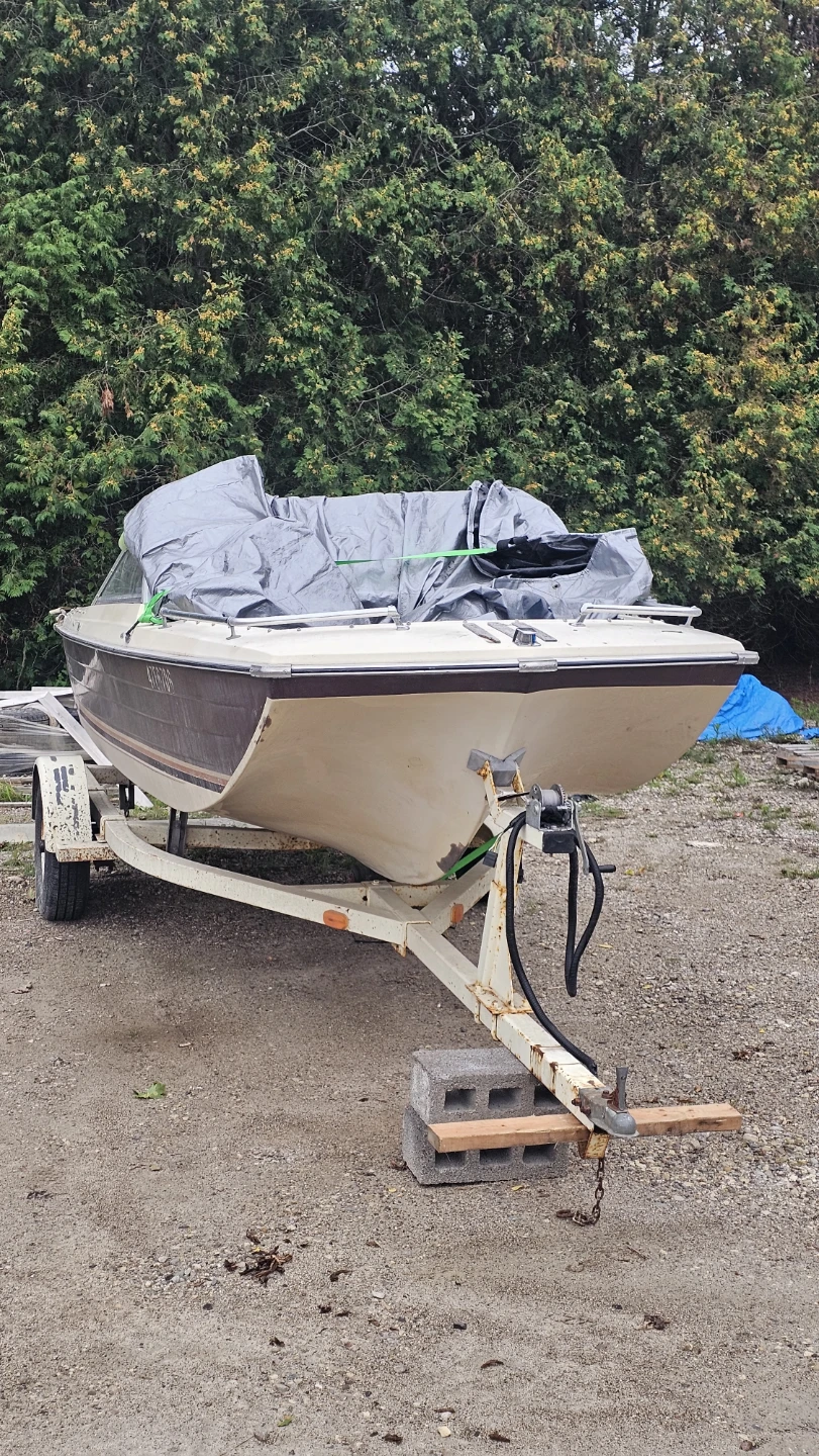 AMF Crestliner Boat with Trailer - photo 5