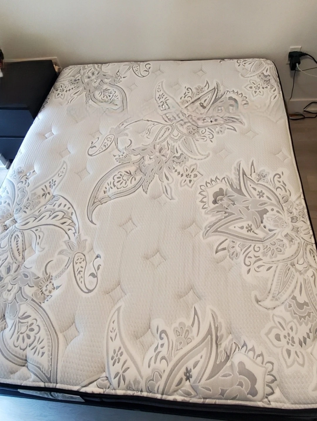 Kingsdown Queen Mattress