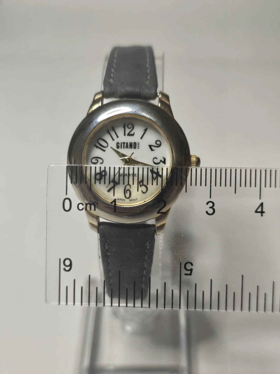 Gitano Women 26mm Grey Strap Quartz Watch NEW BATTERY - photo 4