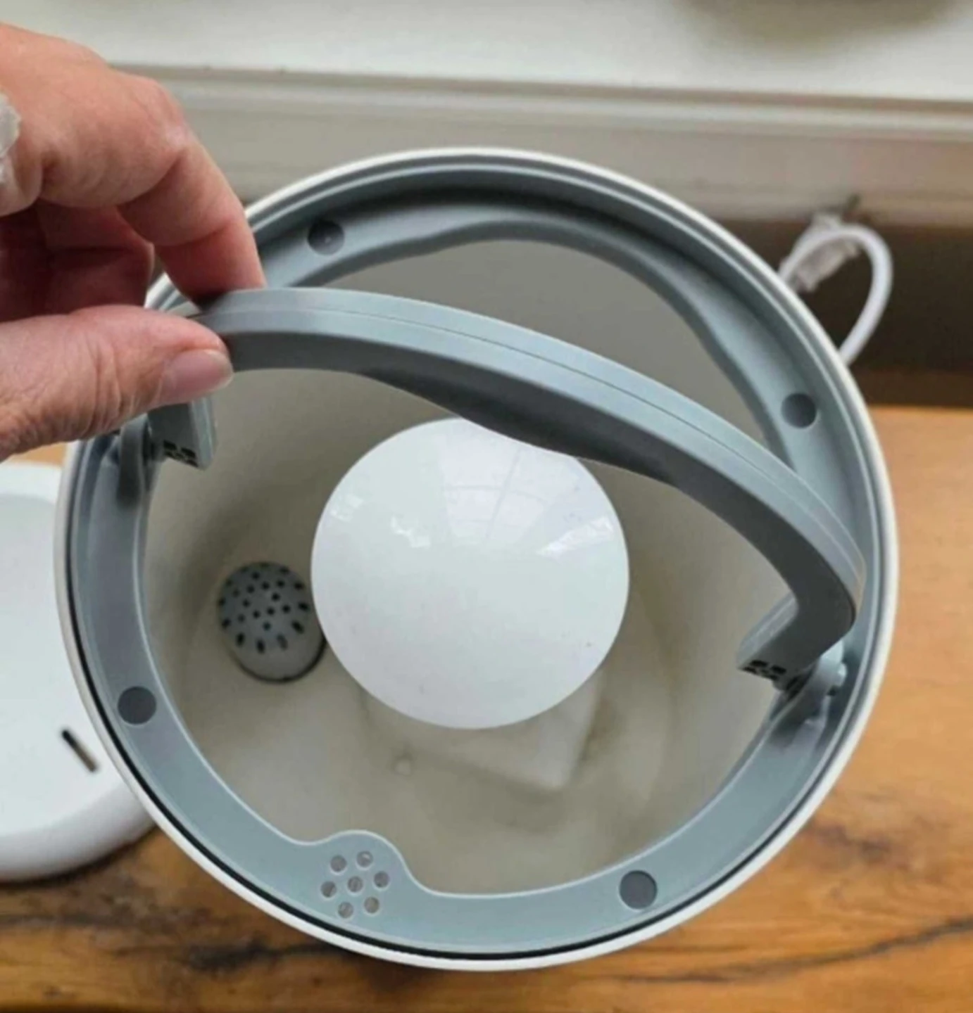 NOMA 3-Speed Top-Fill Ultrasonic Cool Mist Air Humidifier - photo 5