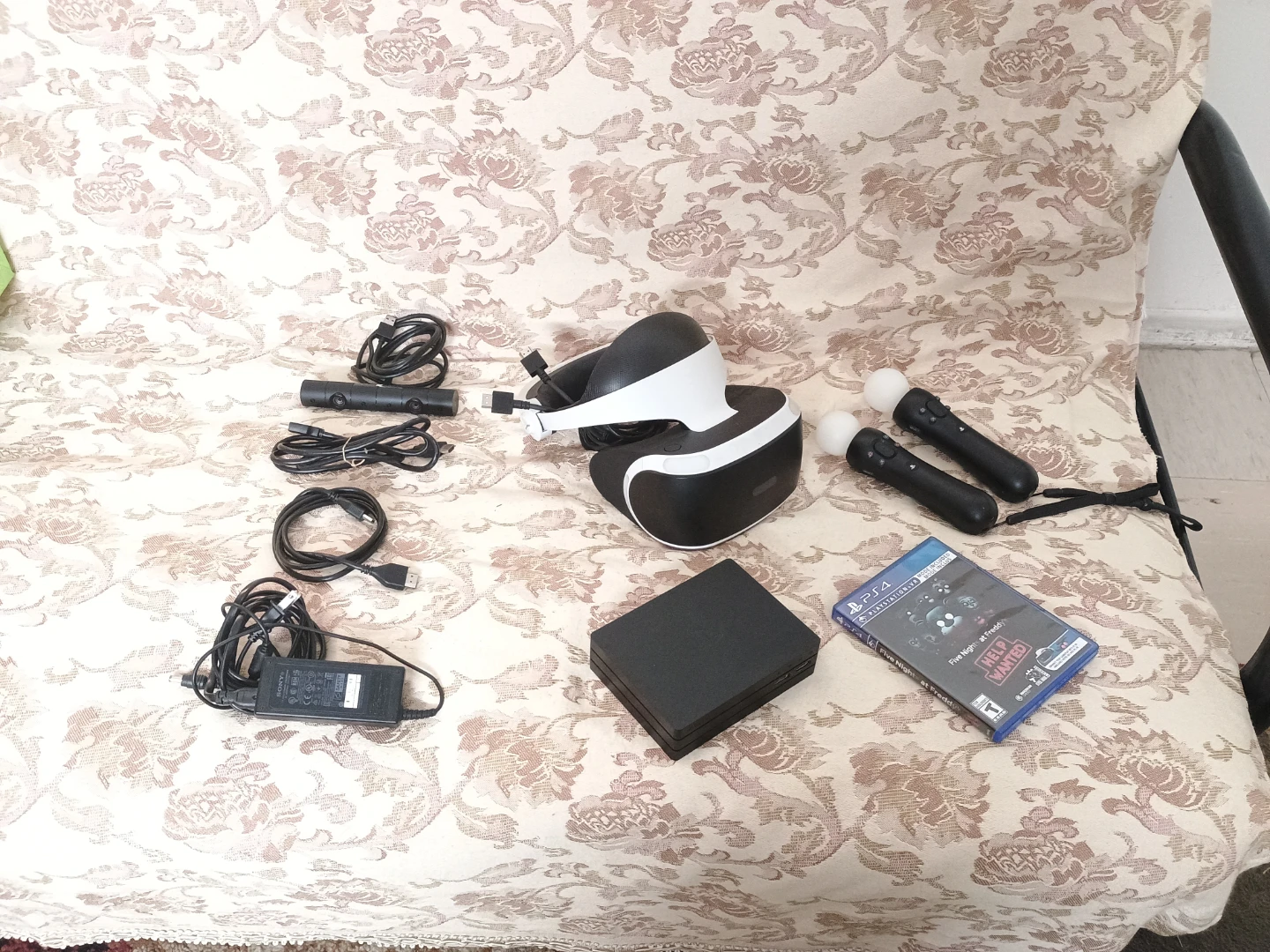 Sony PlayStation 4  VR Bundle