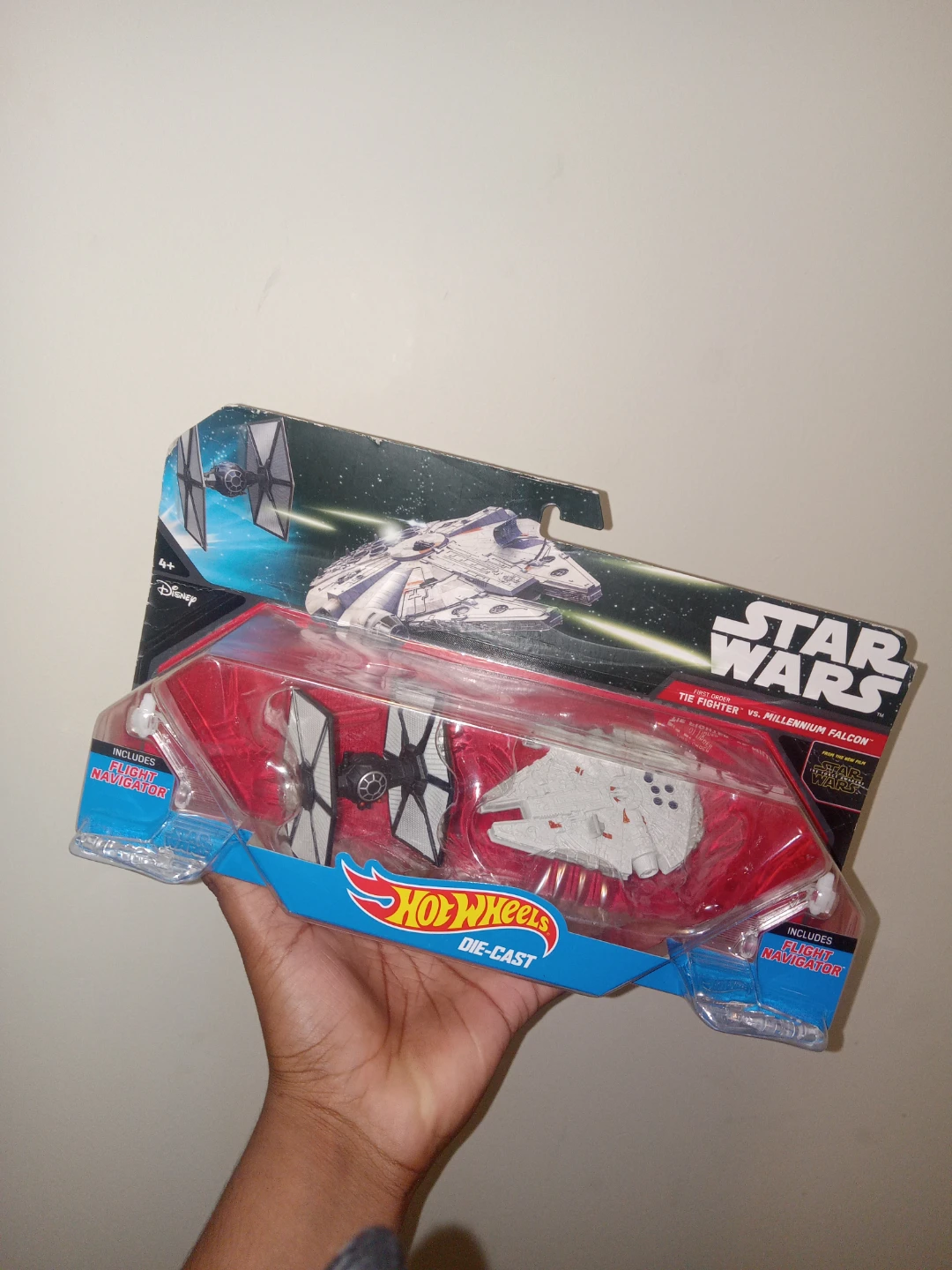 Hot Wheels Star Wars TIE Fighter vs. Millennium Falcon - photo 2