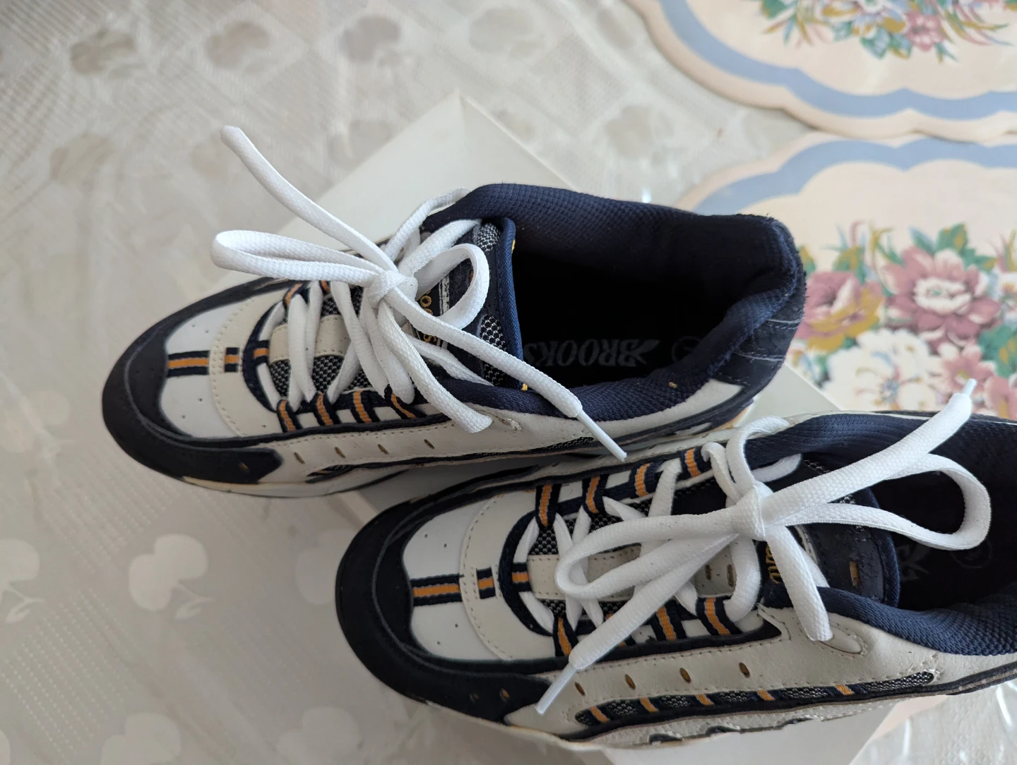 Brooks Athletic Shoes - photo 3