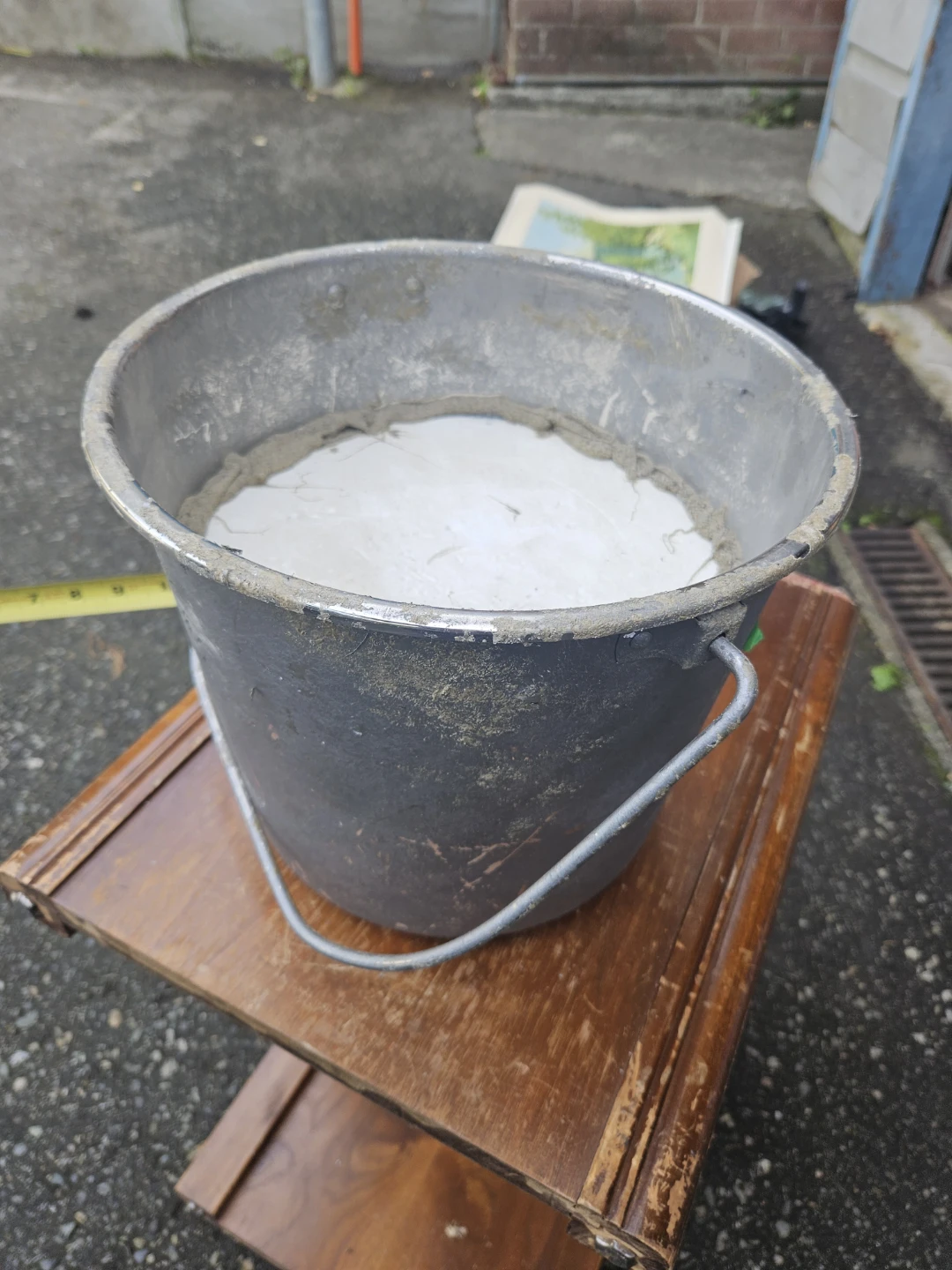 Metal bucket with concrete base - photo 5