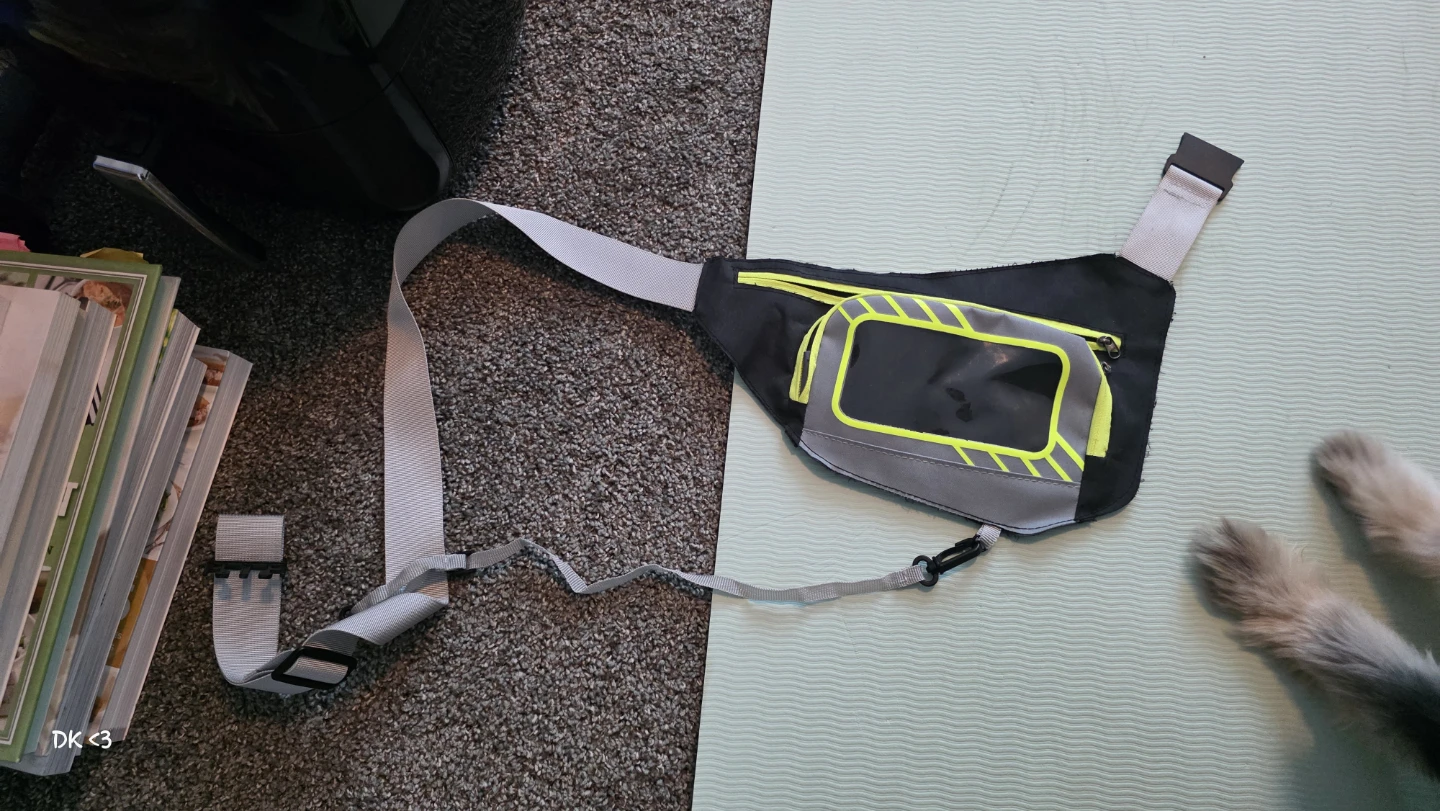 Running Waist Pack with Phone Pocket