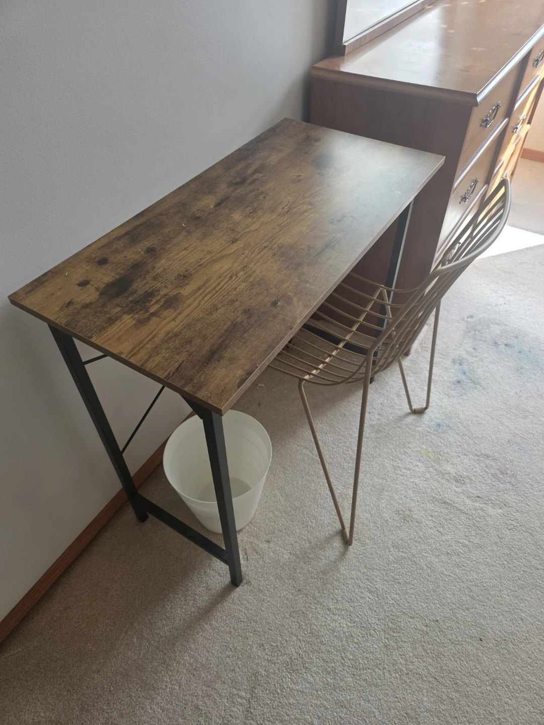 CubiCubi Desk