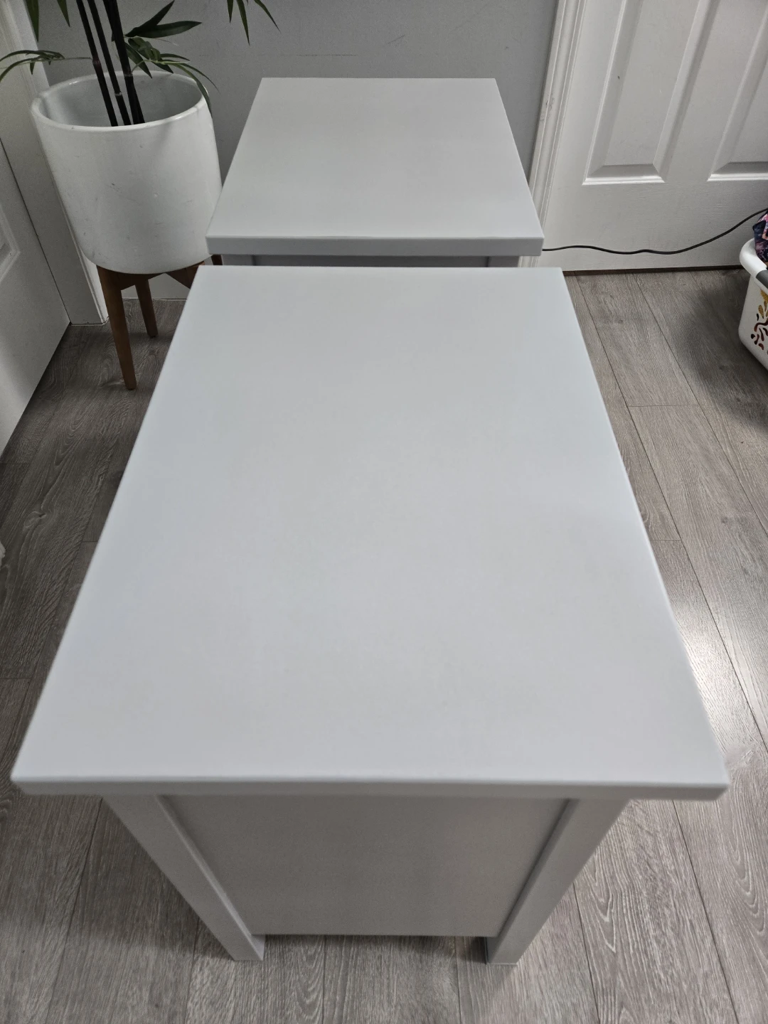 2 newly refinished solid wood nightstands - photo 3
