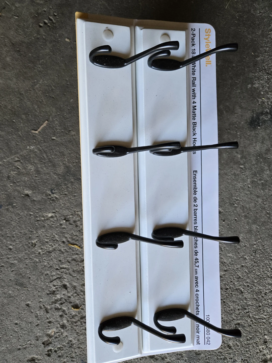 StyleWell 2-Pack 18in White Rail with 4 Matte Black Hooks - photo 3