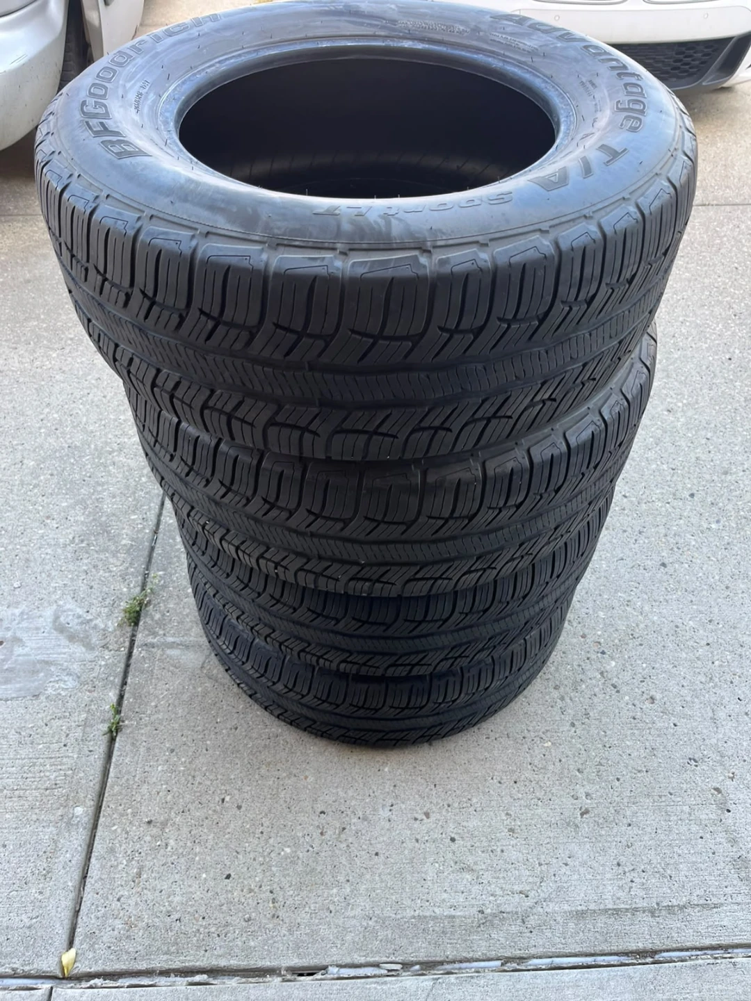265/65R18 BFGoodrich Advantage T/A Sport LT