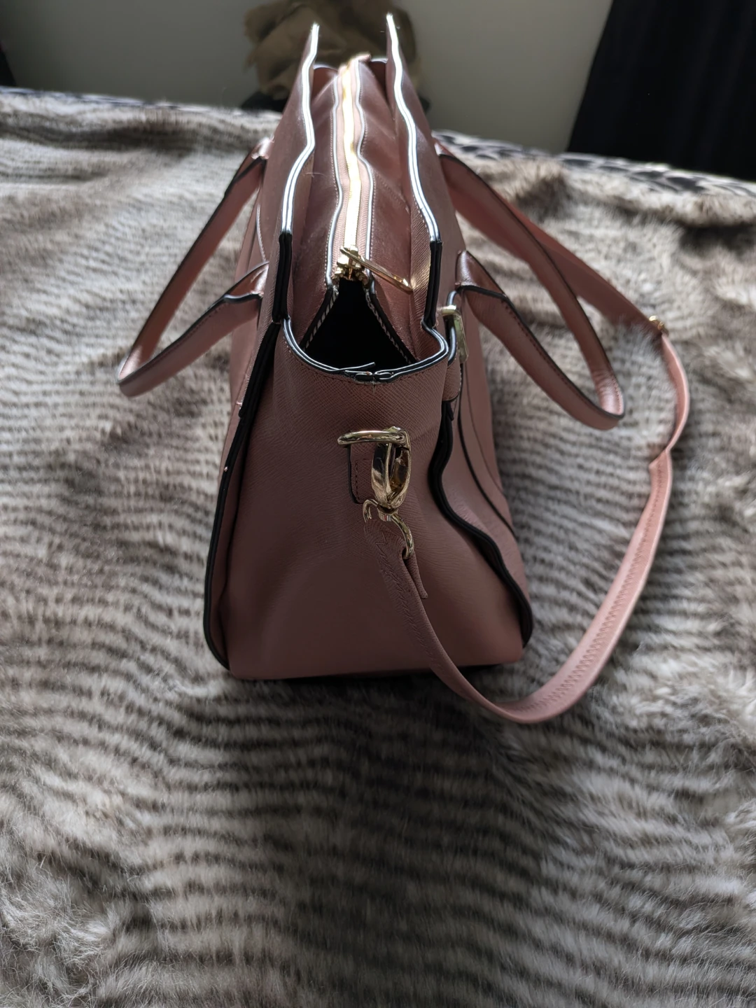 JustFab Pink Handbag with Shoulder Strap - photo 3