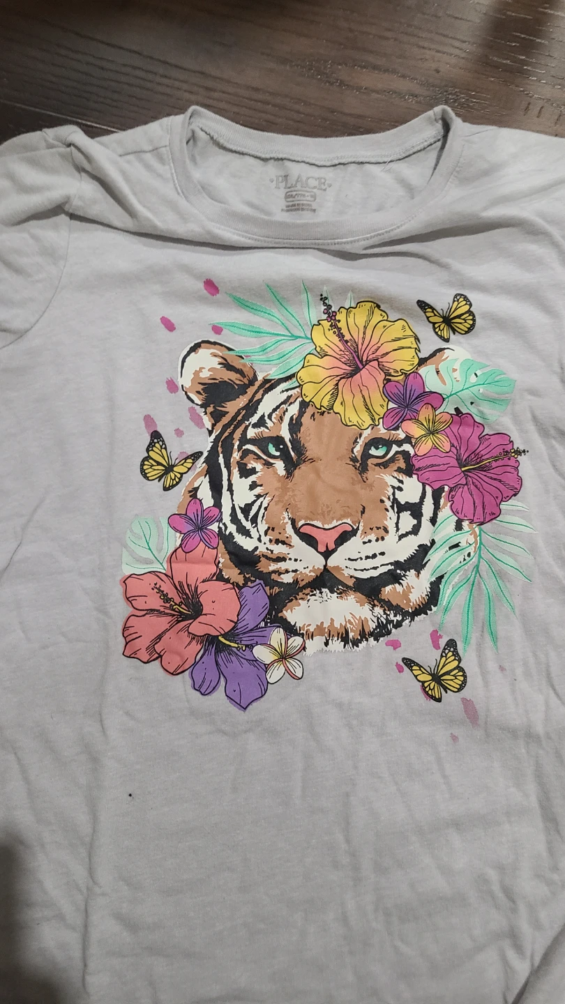 The Children's Place Tiger Floral Graphic T-Shirt🏈