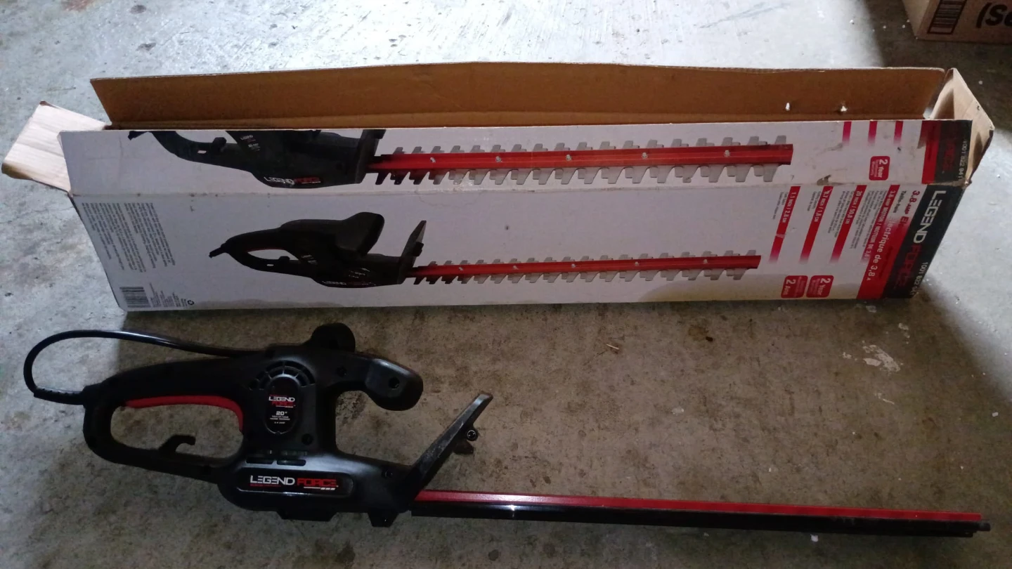 Legend Force 20" Electric Hedge Trimmer