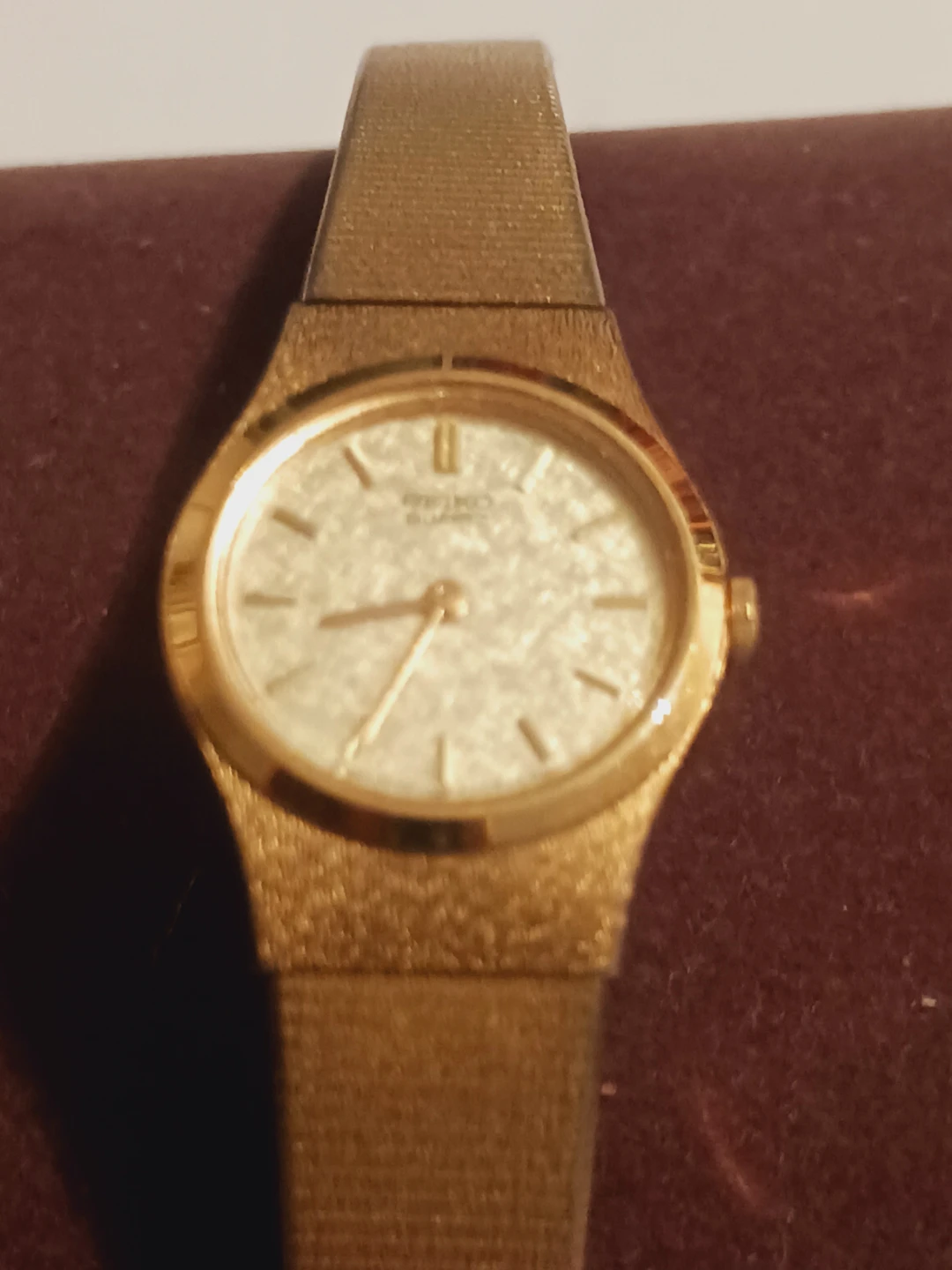 Vintage Seiko Japanese Ladies Gold-Tone Watch As is. - photo 3