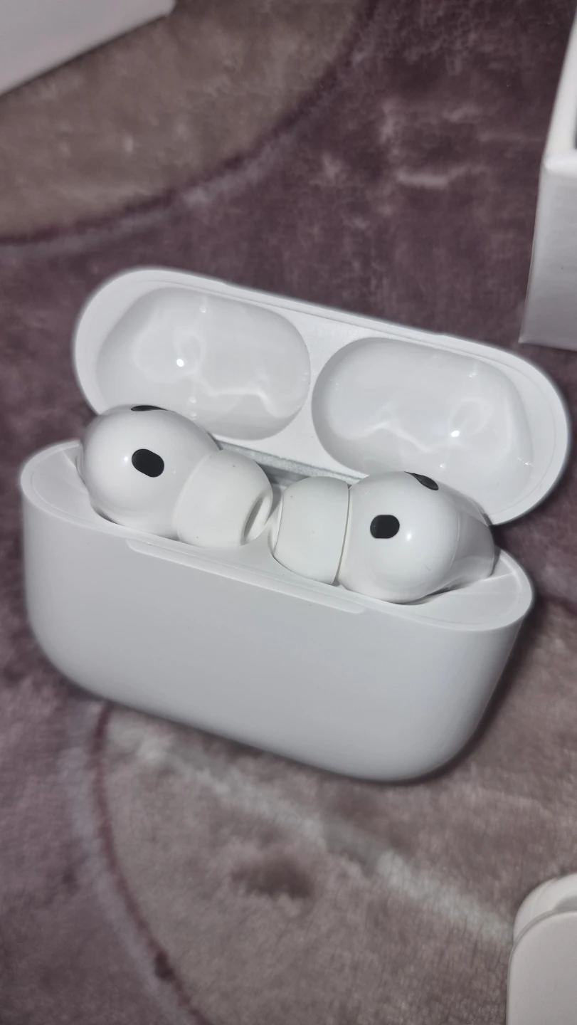 Airpods Pro 3 (K.F) + case included - photo 2