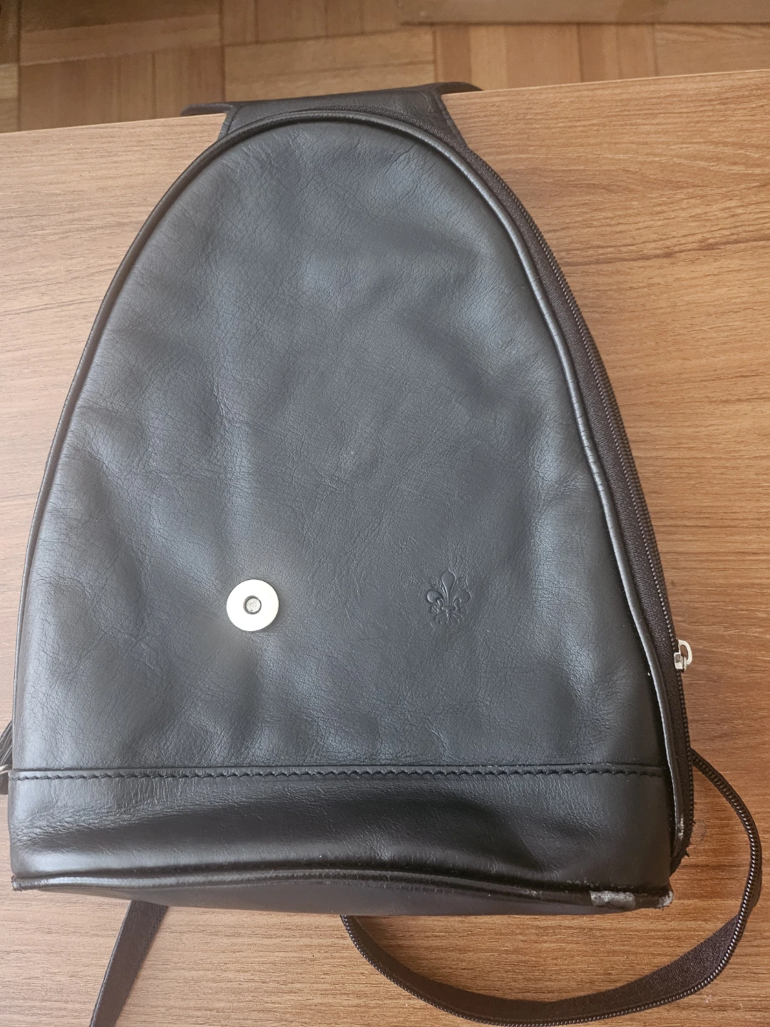 Leather crossbody bag 🏈 - photo 3