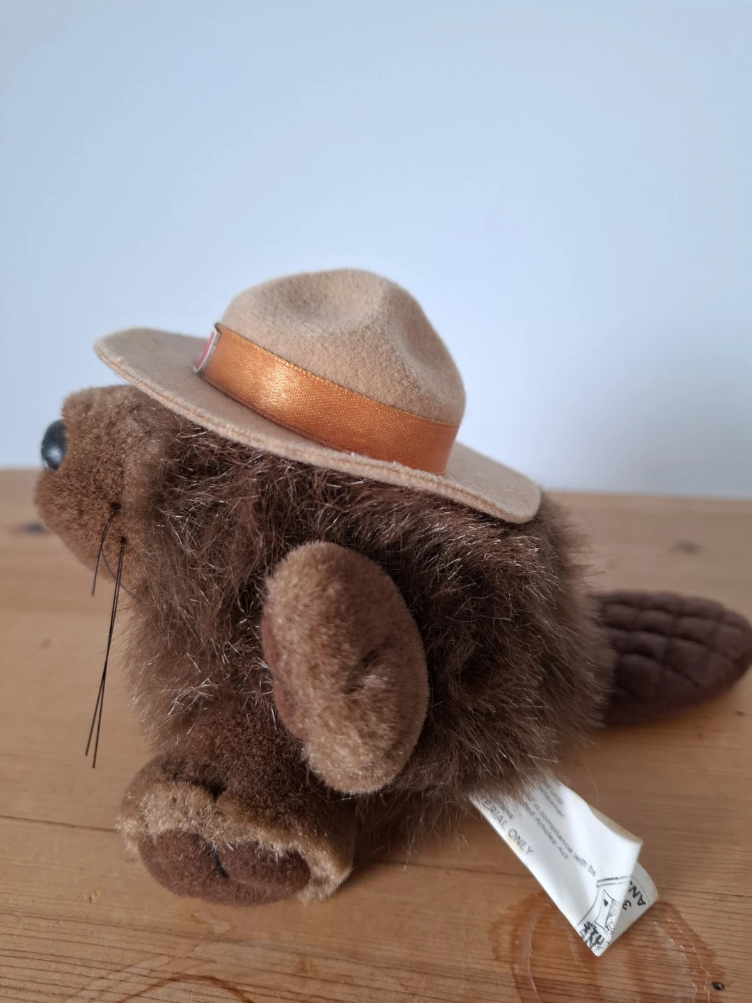 Plush Beaver with Canadian Flag Hat - photo 2