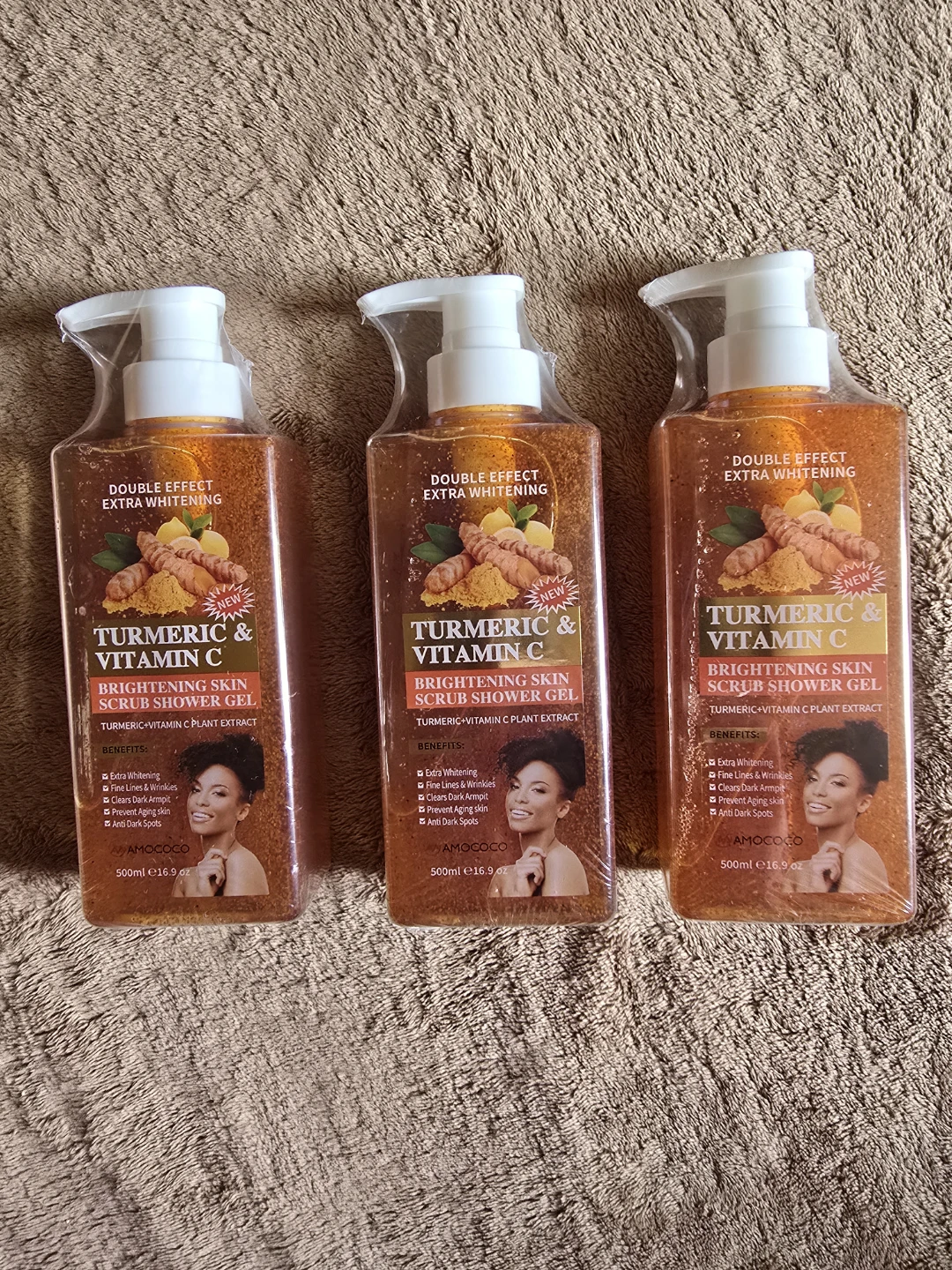 Amococo Turmeric & Vitamin C Shower Gel Bottles - photo 2