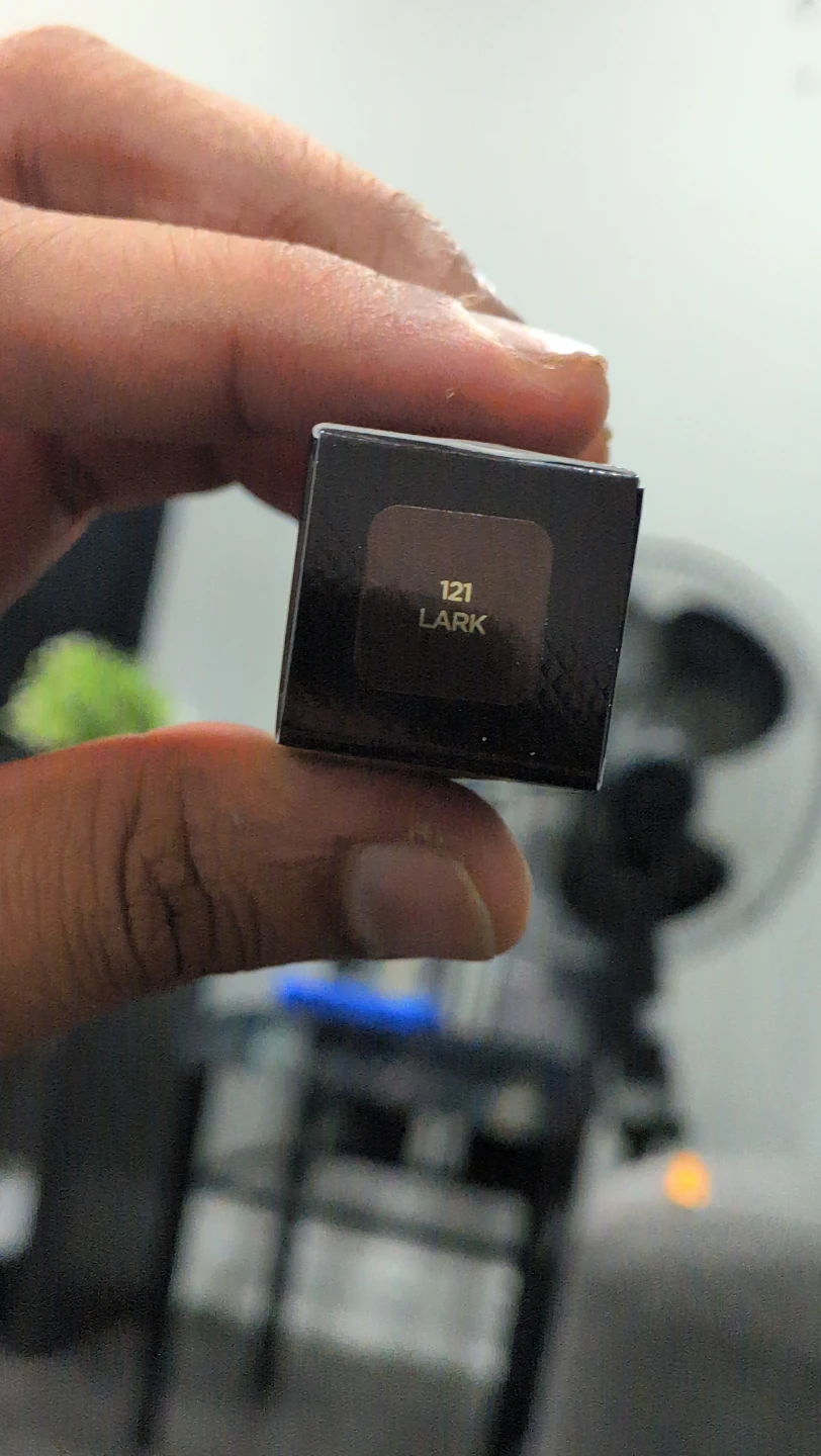 Tom Ford Liquid Lip Luxe Matte - 121 Lark - photo 2