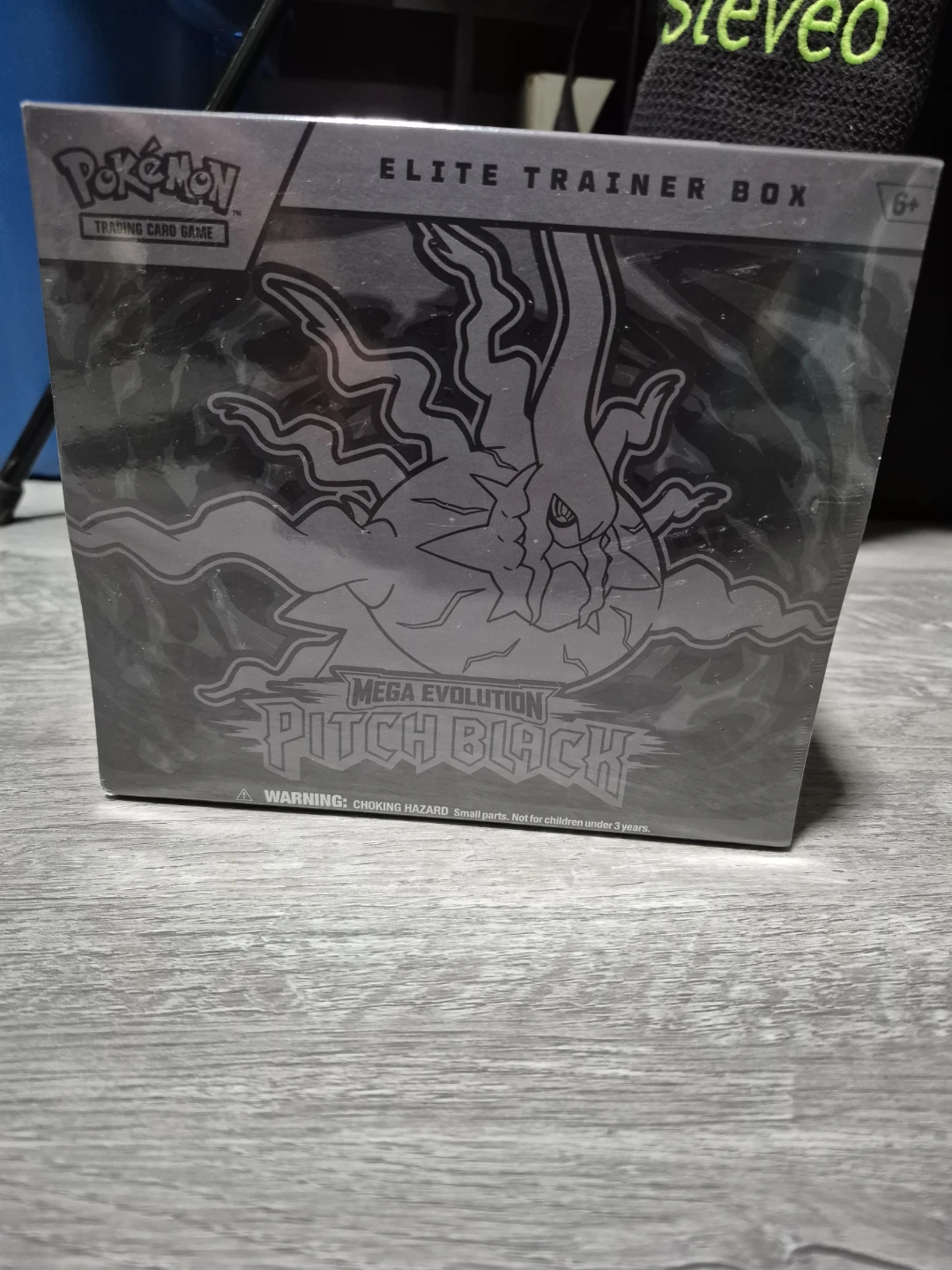 Pokemon TCG Mega Evolution Pitch Black Elite Trainer Box