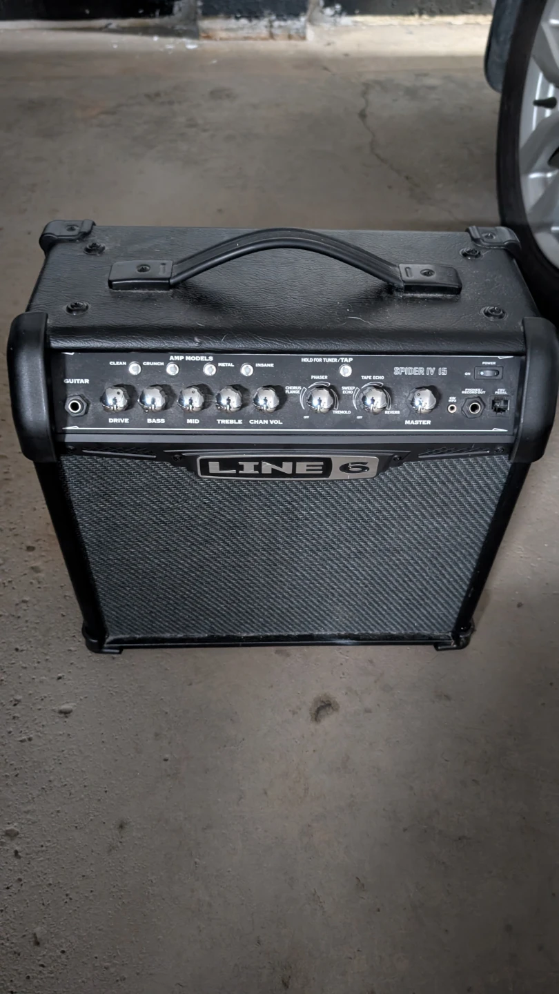 Line 6 Spider IV 15 Guitar Amplifier