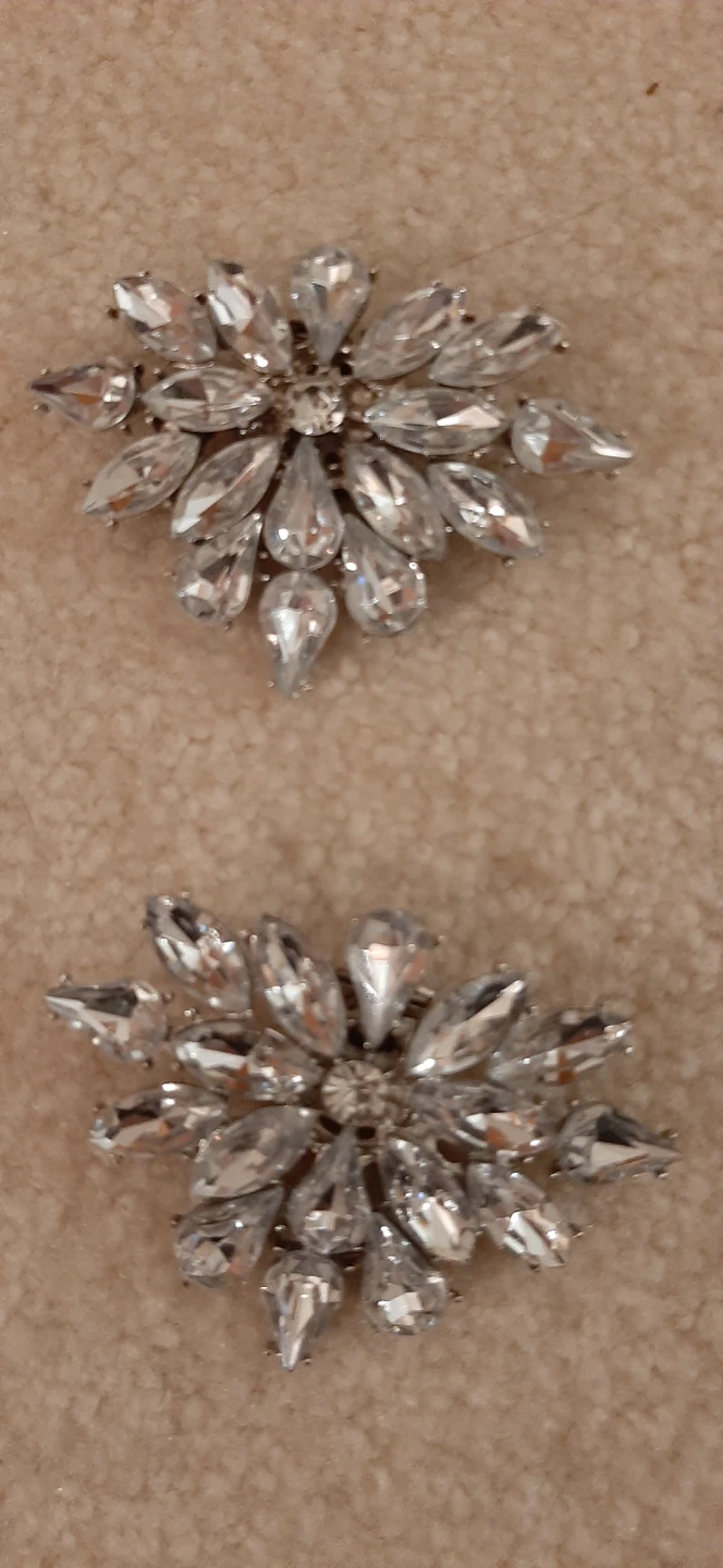 A pair of decorative shoe clips - photo 3