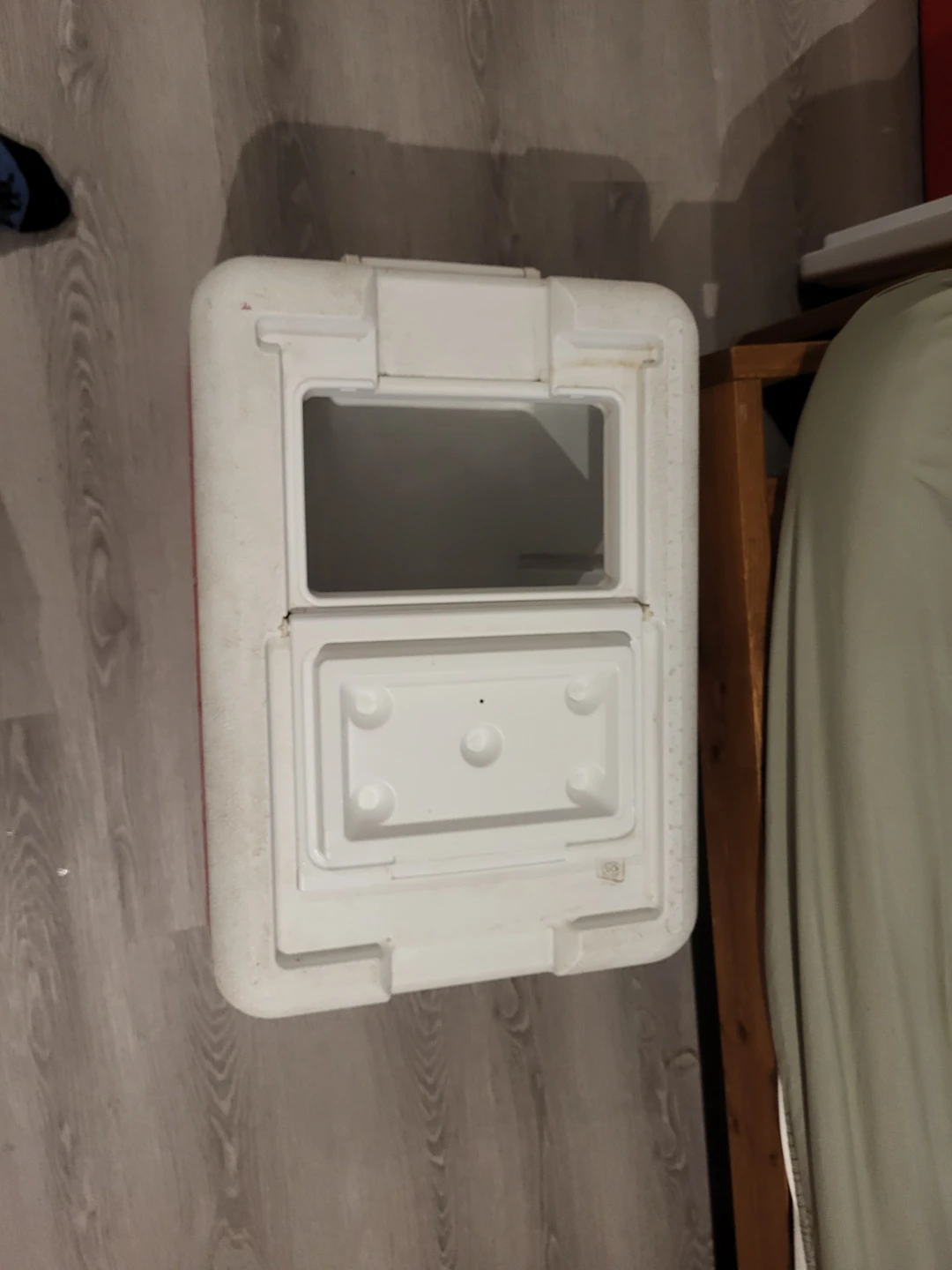 Coleman Red and White Cooler with Flipping Door - photo 2
