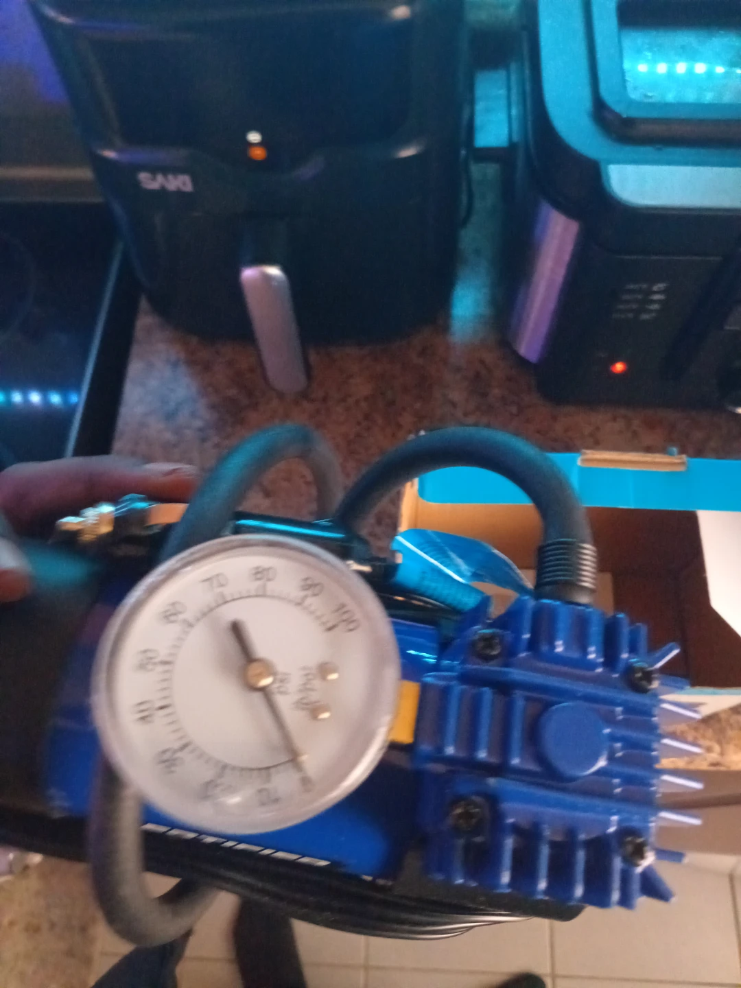 Certified tire inflator - photo 3
