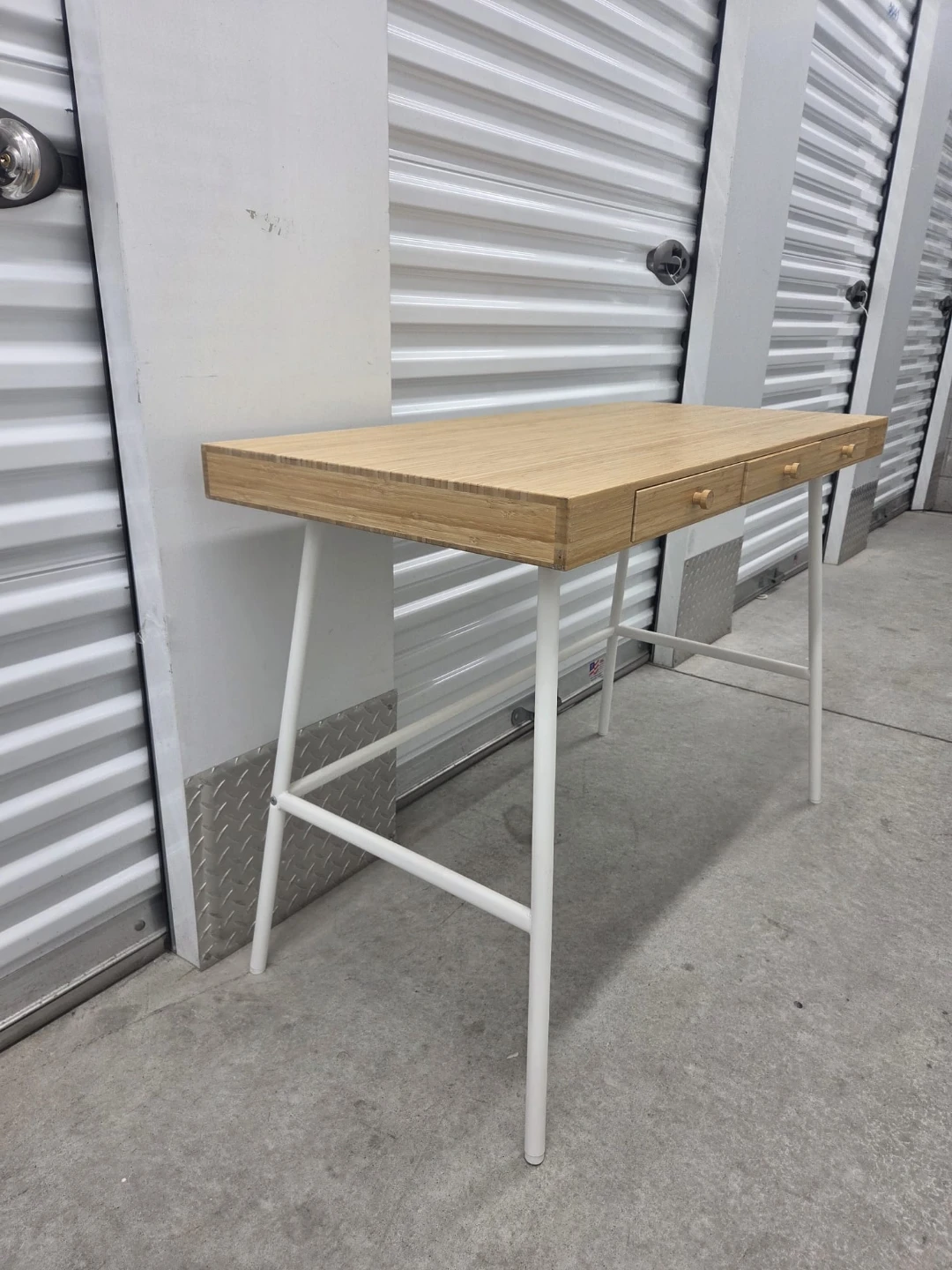 IKEA LILLÅSEN Desk - photo 3