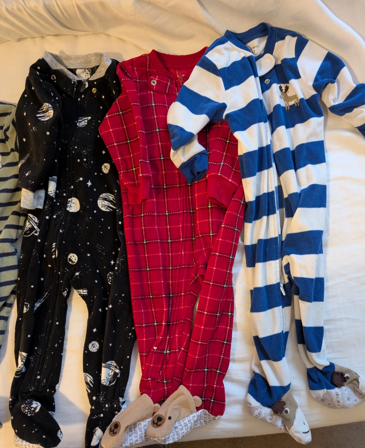 Lot of 7 Carter's Fleece Sleepers 6- 12M - photo 2