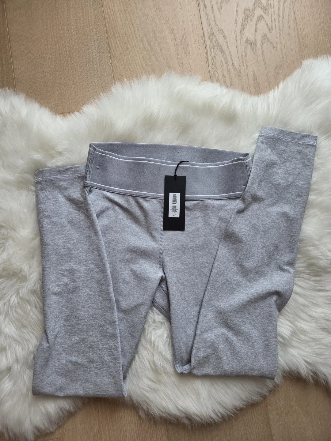 Aritzia Tna Tiebreak Hi-Rise Leggings, Size 4 - photo 3