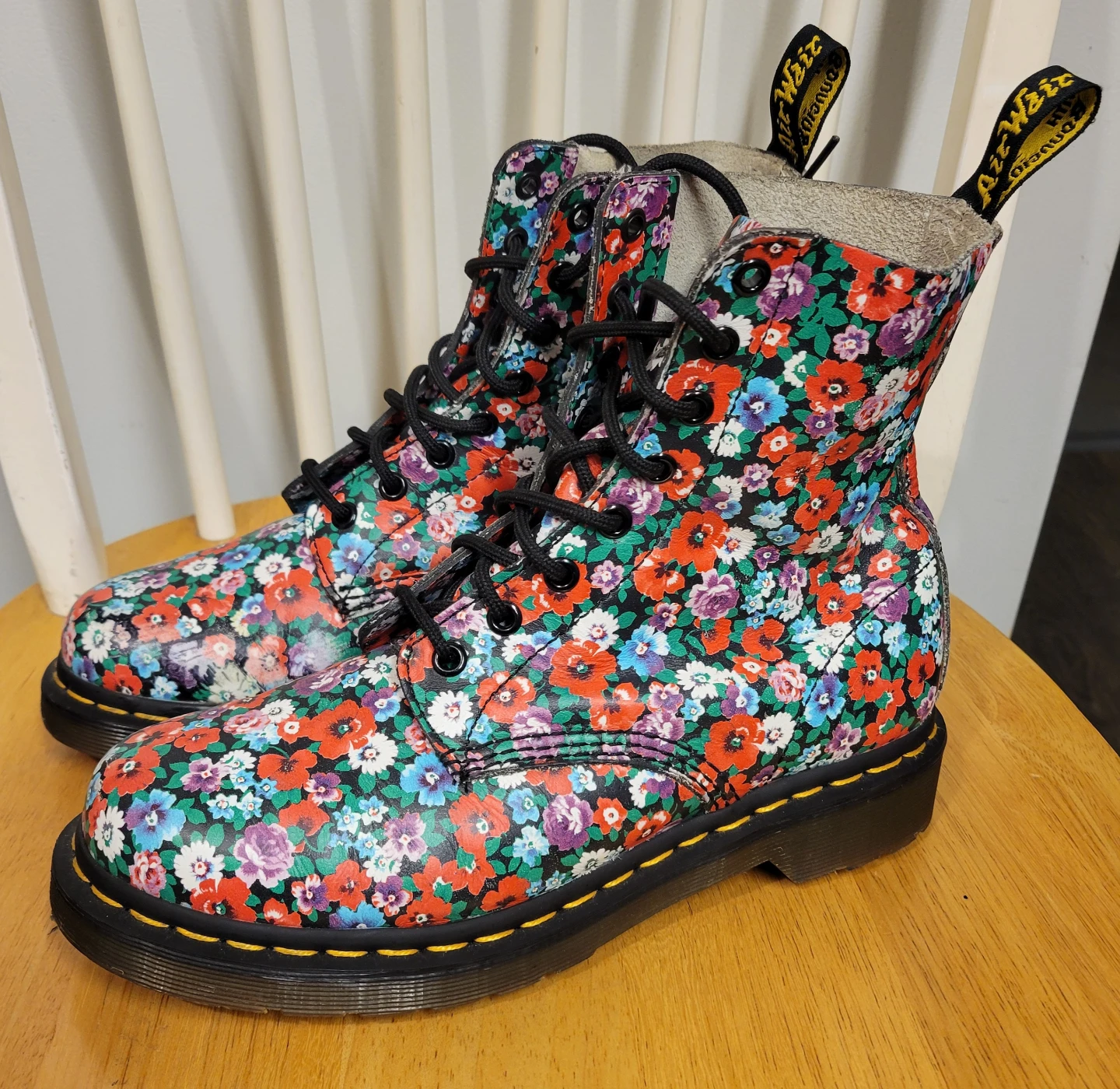 Dr. Martens Pascal Floral Flowers Women Leather Lace Boots Sz 8 - photo 2