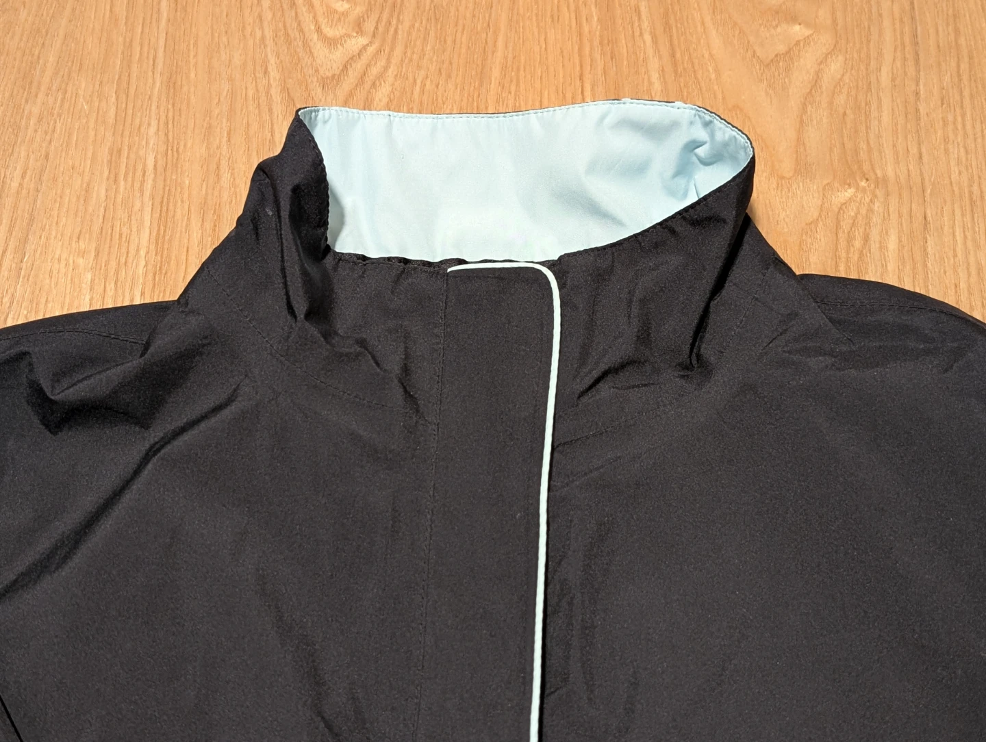 Like NEW: Sunice Women's Gore-Tex Hurricane Jacket - photo 2