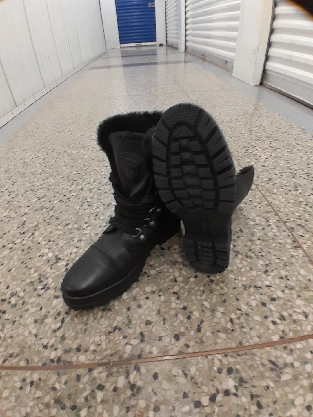 Pajar Black Fur-Lined Winter Boots Women's Size 8 - photo 4