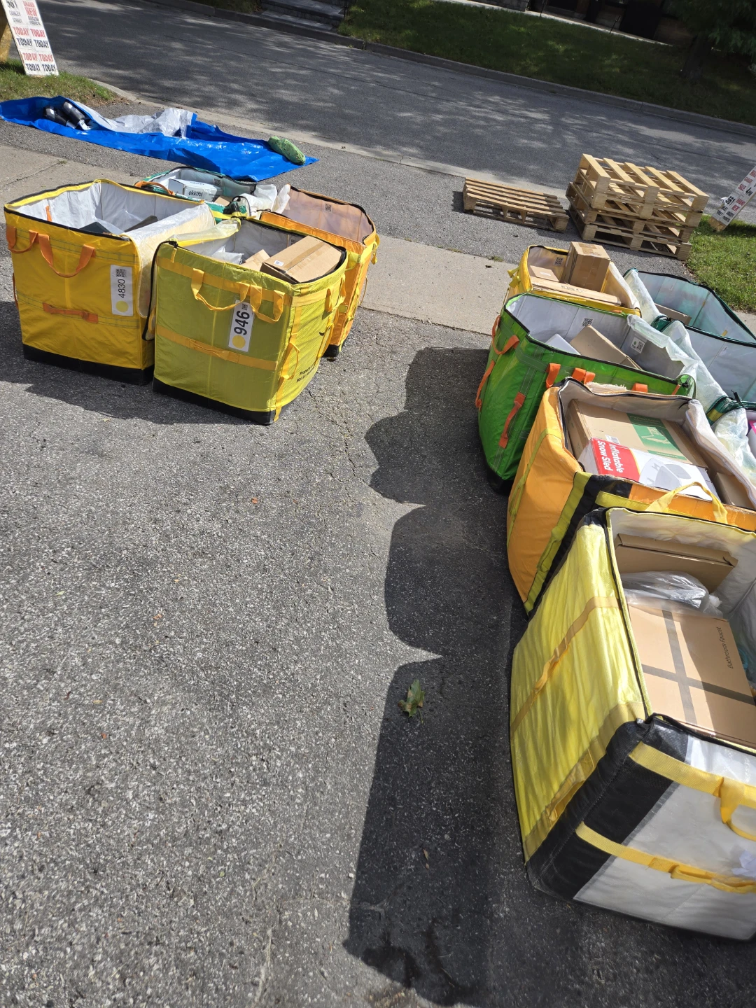 COME TODAY Brand new items need them all out. Come bargain. - photo 3