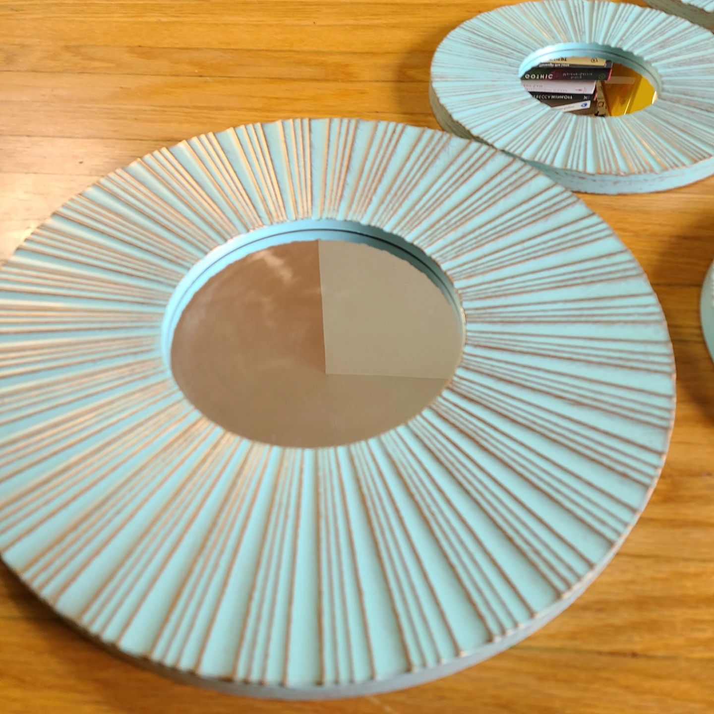 Set of 5 Decorative plastic mint & gold Sunburst Mirrors - photo 3