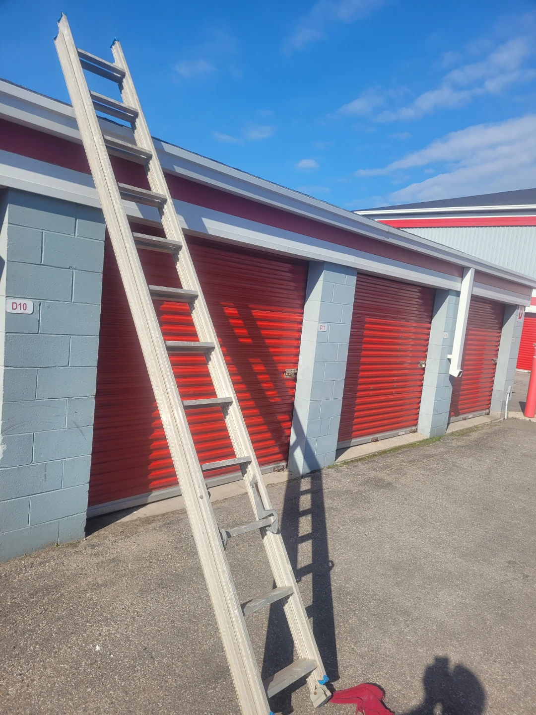 Aluminum extention ladder