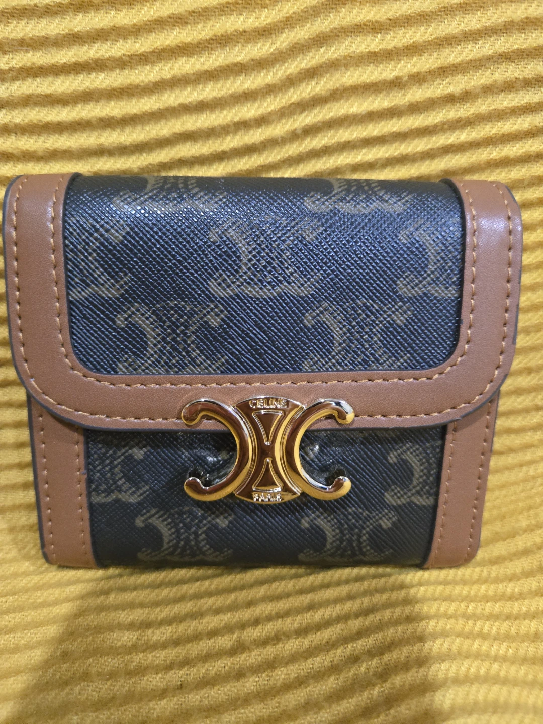 Celine Triomphe Small Wallet - photo 3