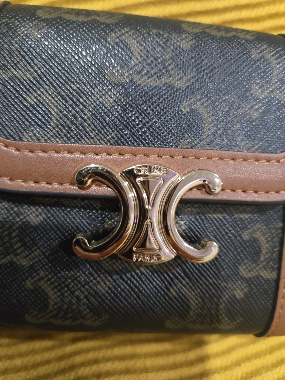 Celine Triomphe Small Wallet - photo 4