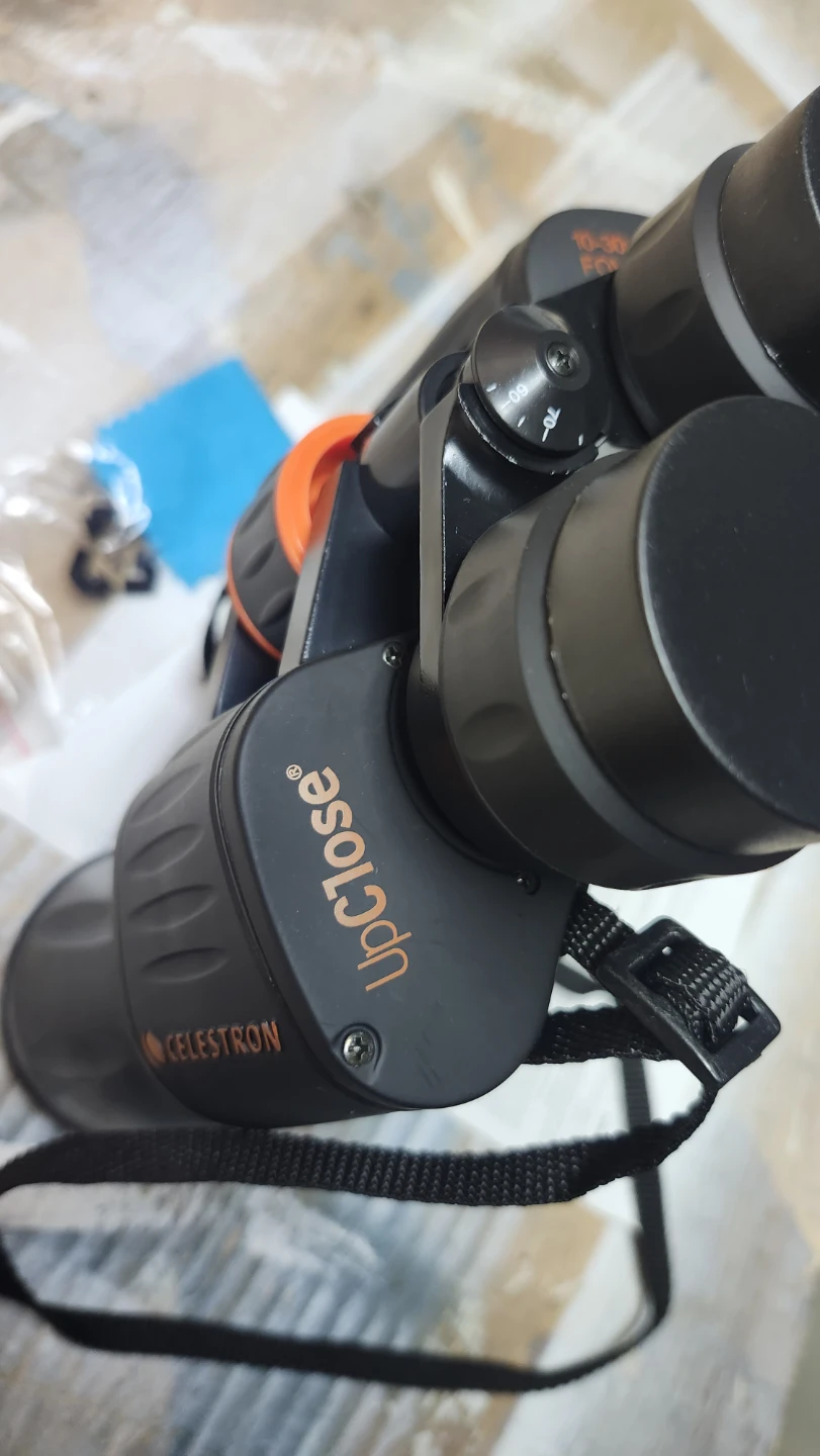 Celestron UpClose 10-30x50 Zoom Binoculars - photo 3