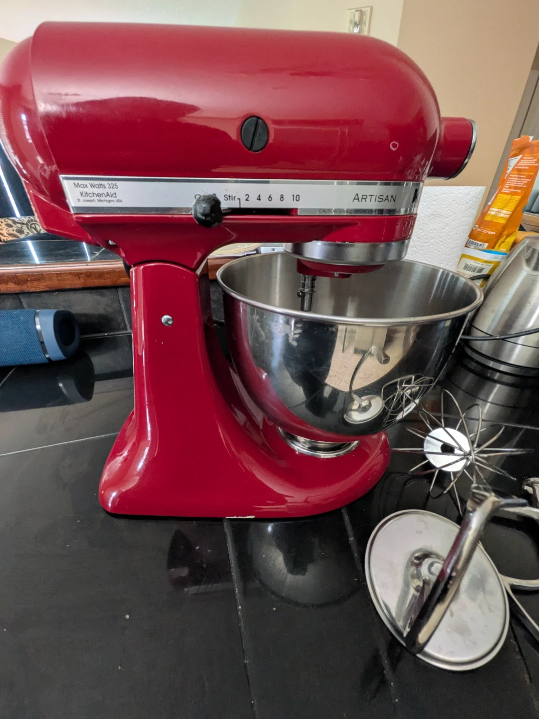 KitchenAid Artisan Mixer 5 quarts/4.7 liters