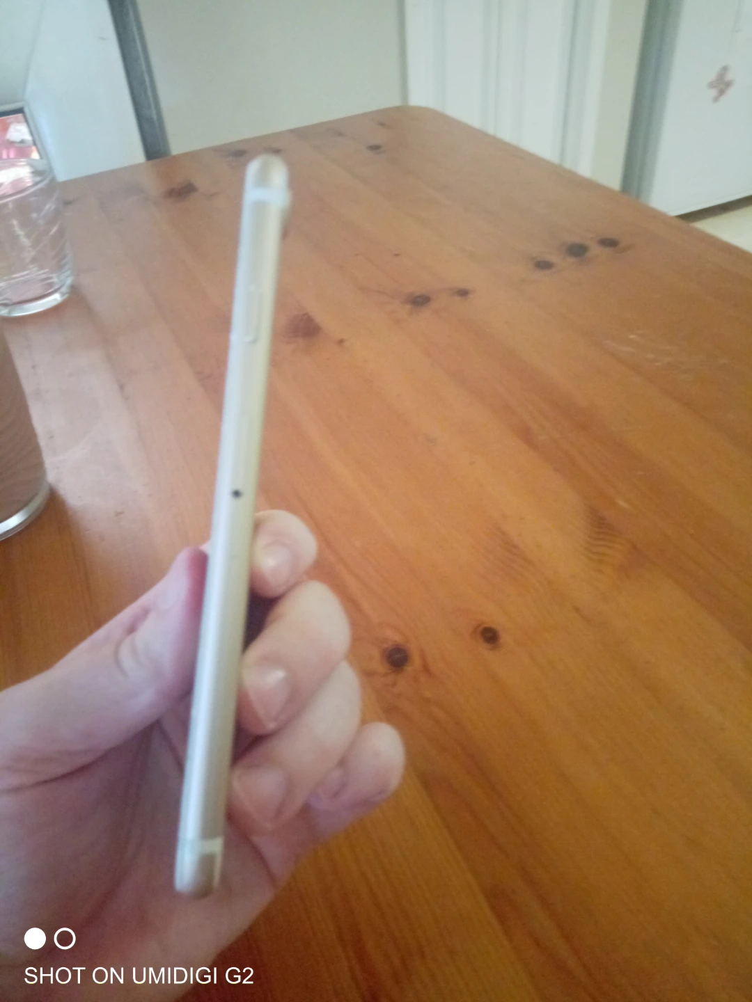 Apple iPhone Gold - photo 2