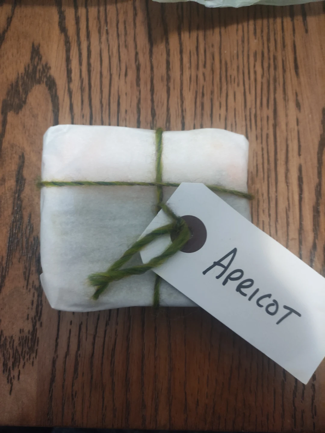 Apricot Scented Bar Soap (130 g) 🏈