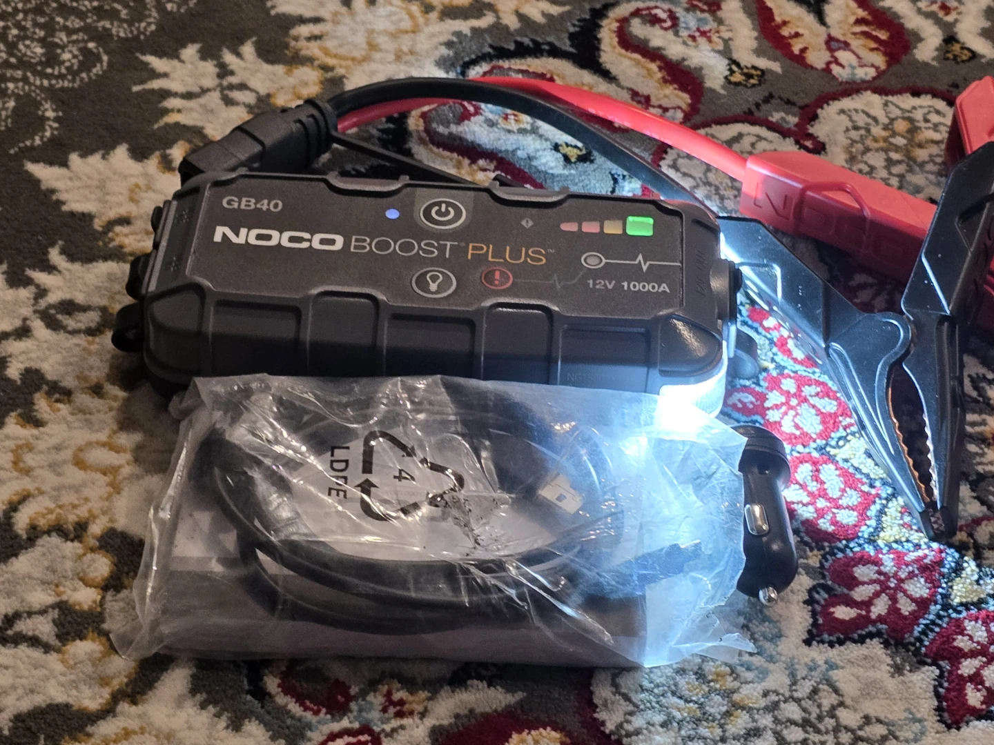 NOCO Boost Plus GB40 1000 Amp Jump Starter - photo 5