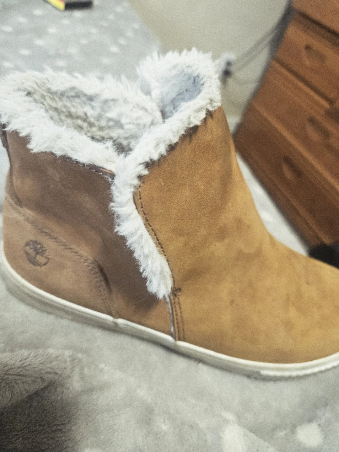 Size 8 Timberland Suede Faux Fur Ankle Boots